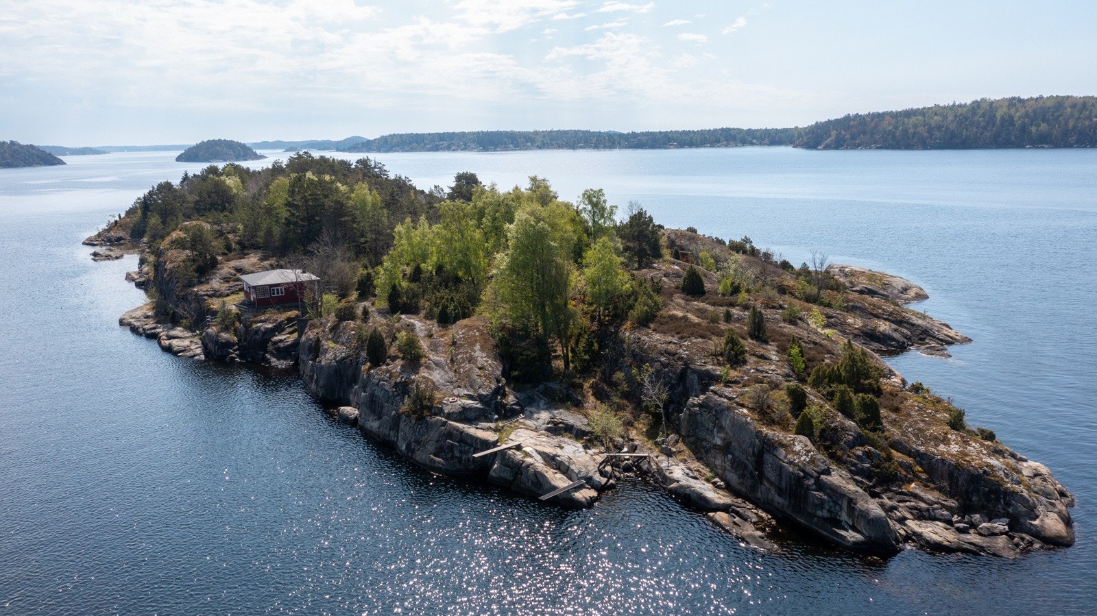 Øya består idag av 3 hytter Galleribilde