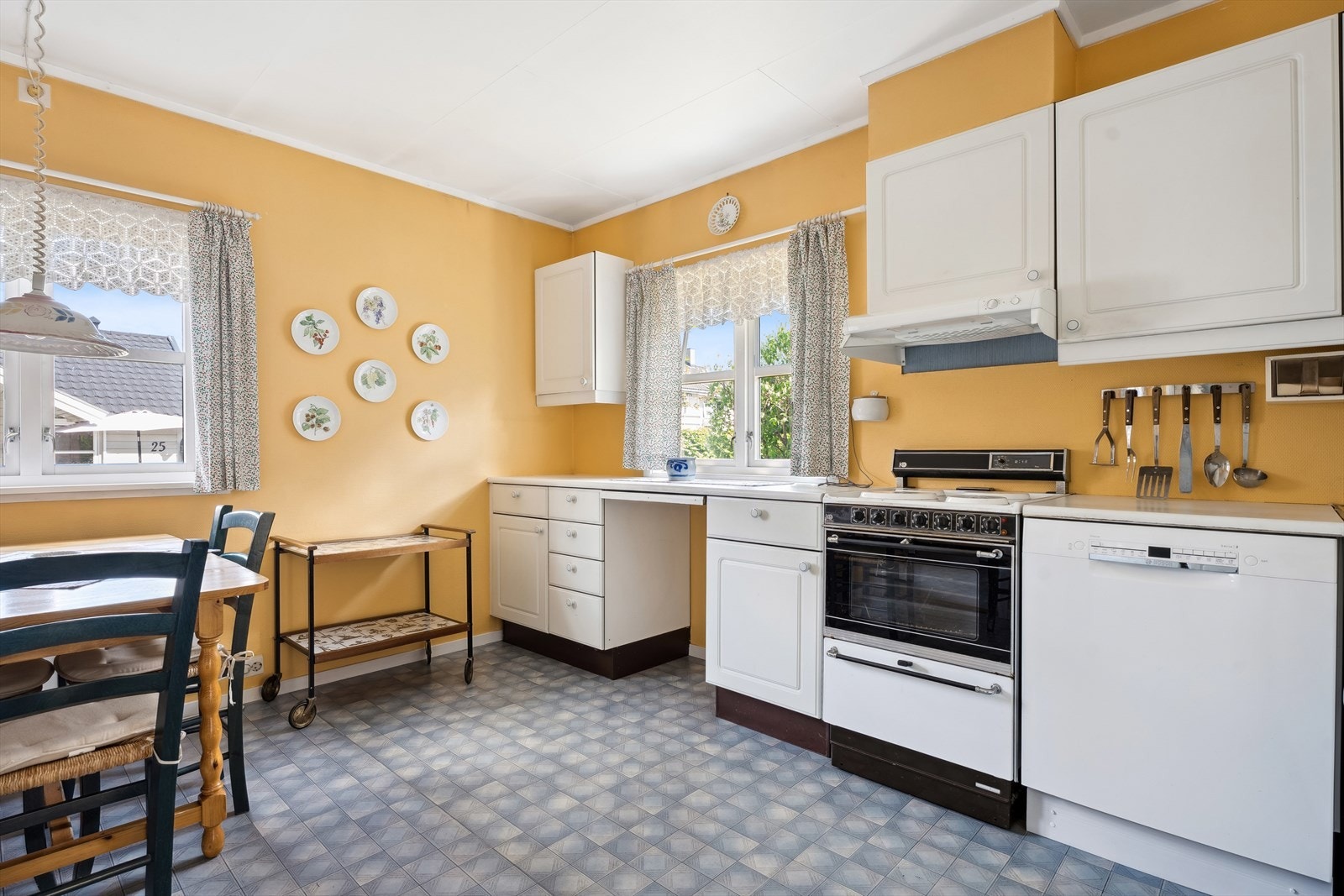 Boligen har en adskilt kjøkkenløsning. Galleribilde