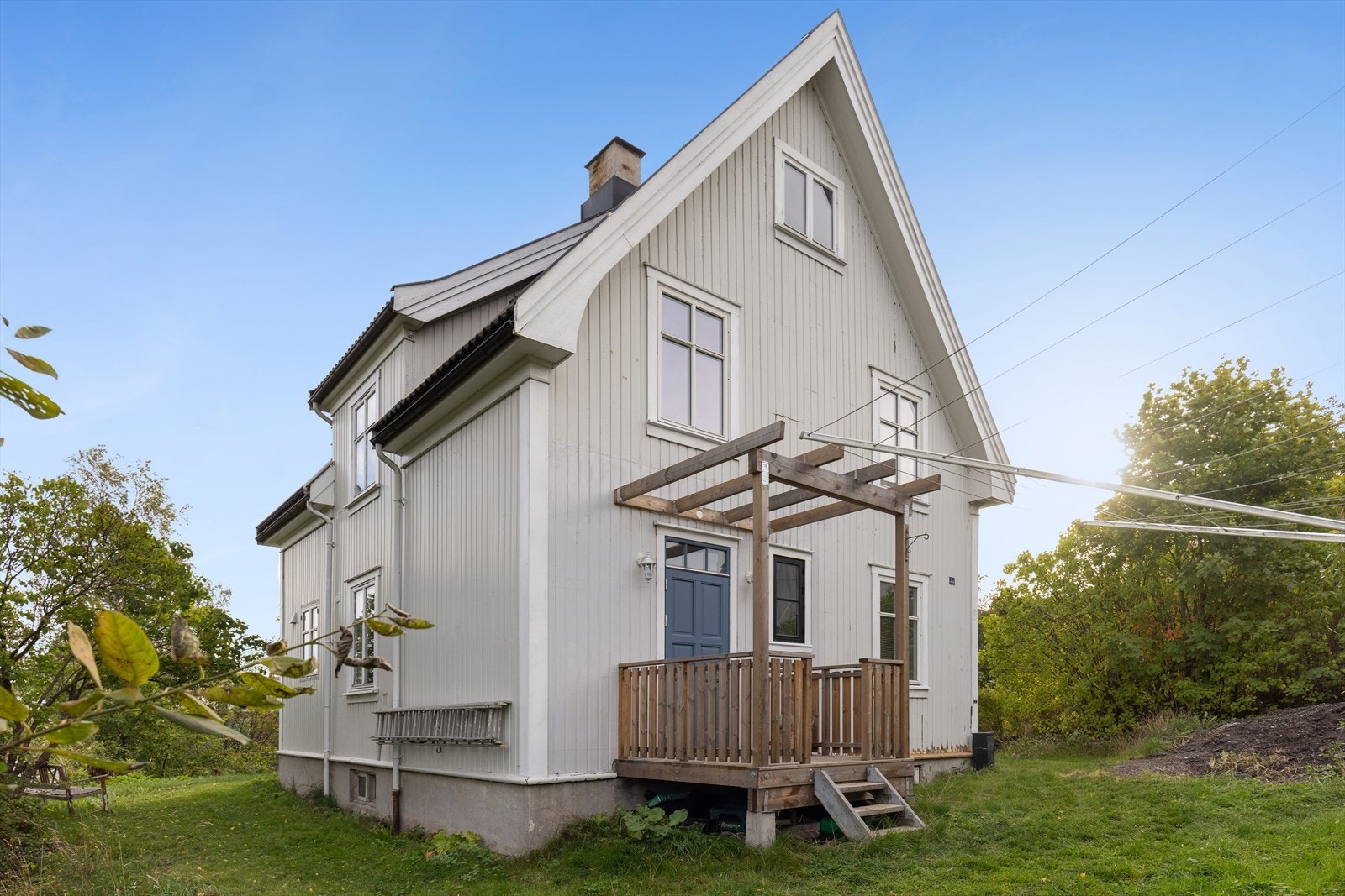 Erværdig villa med klassiske detaljer. Galleribilde