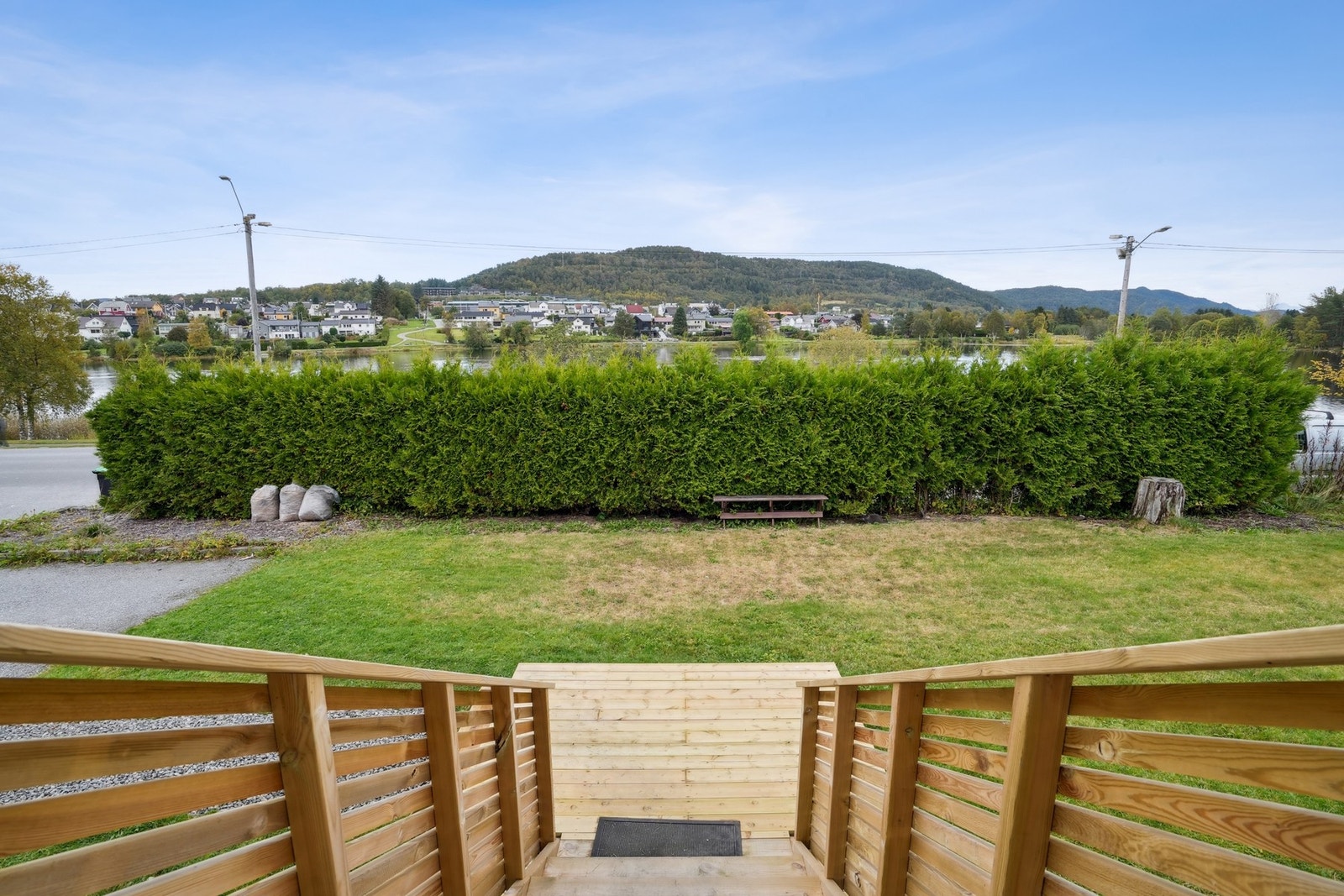 Trappeoppgang til inngangen til bygget. Galleribilde