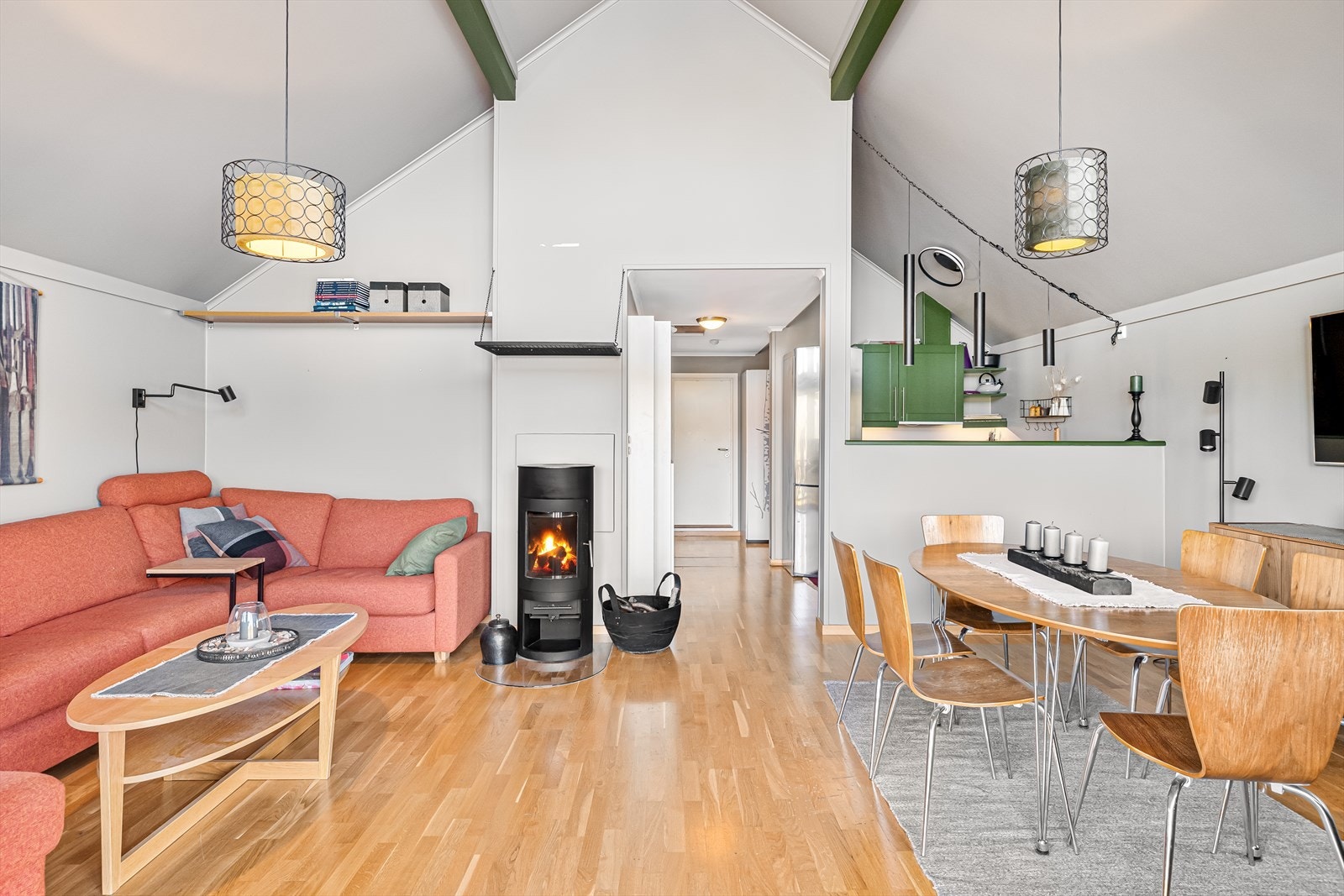 Ekstra takhøyde gir god romfølelse Galleribilde