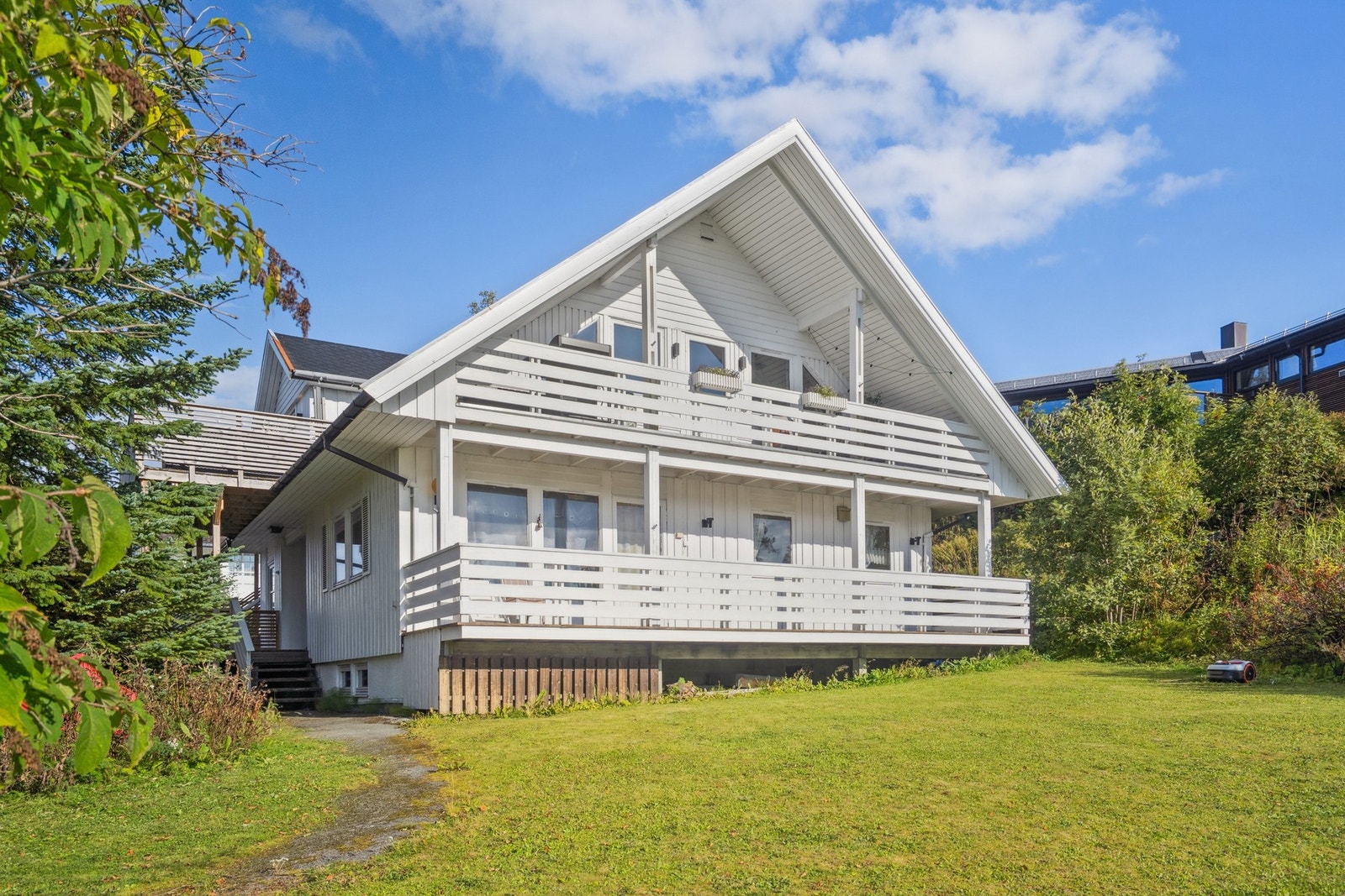 Horisontaldelt tomannsbolig, 2. etasje! Galleribilde