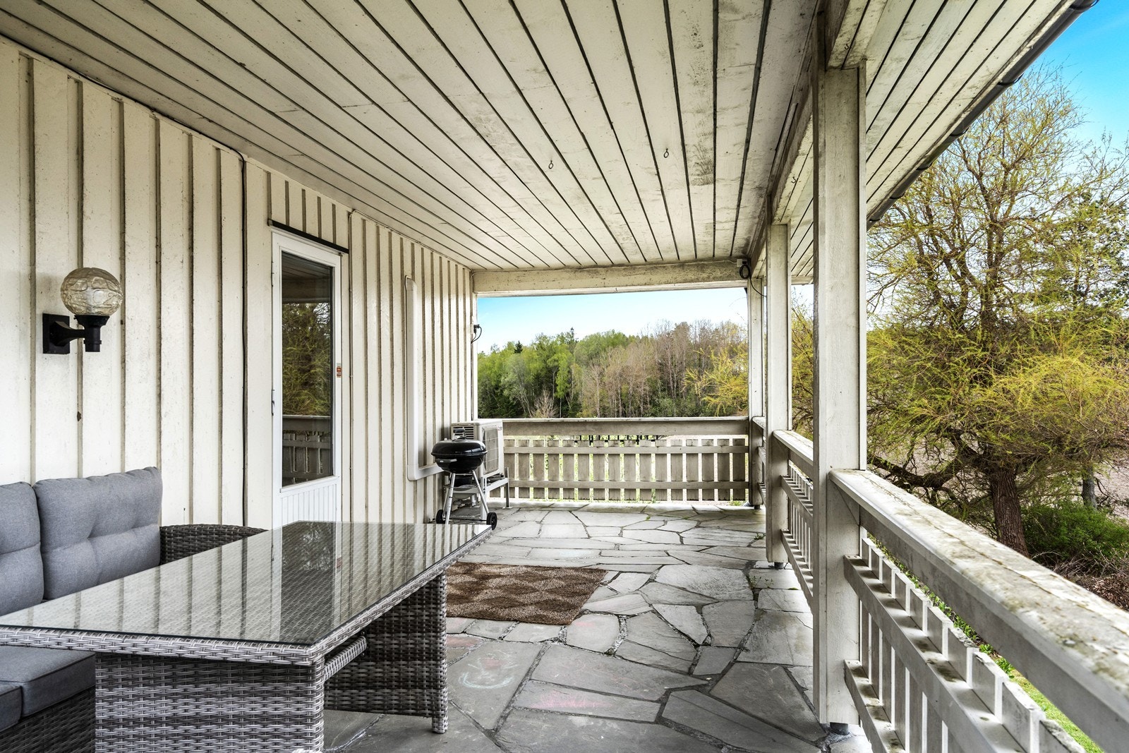 Uteplass Galleribilde