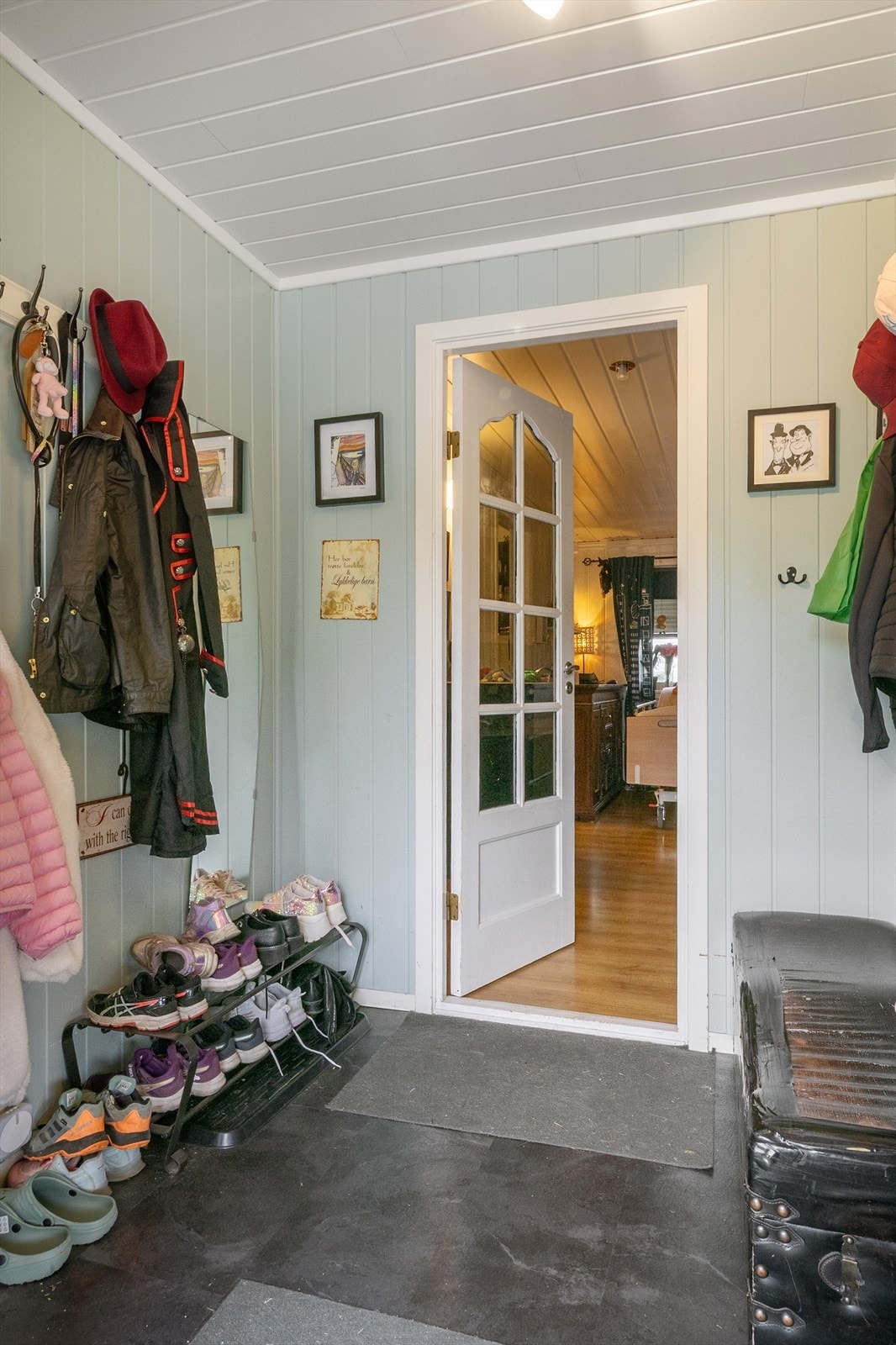 Inngangsparti i hovedetasjen. Galleribilde