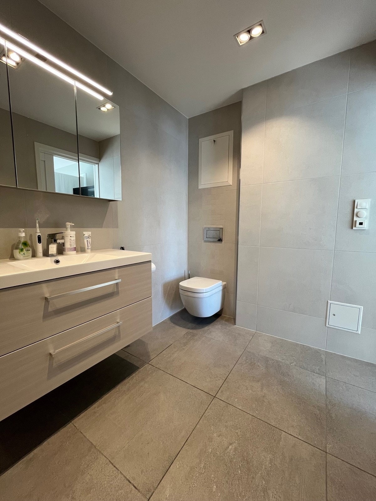 Del av bad. Galleribilde