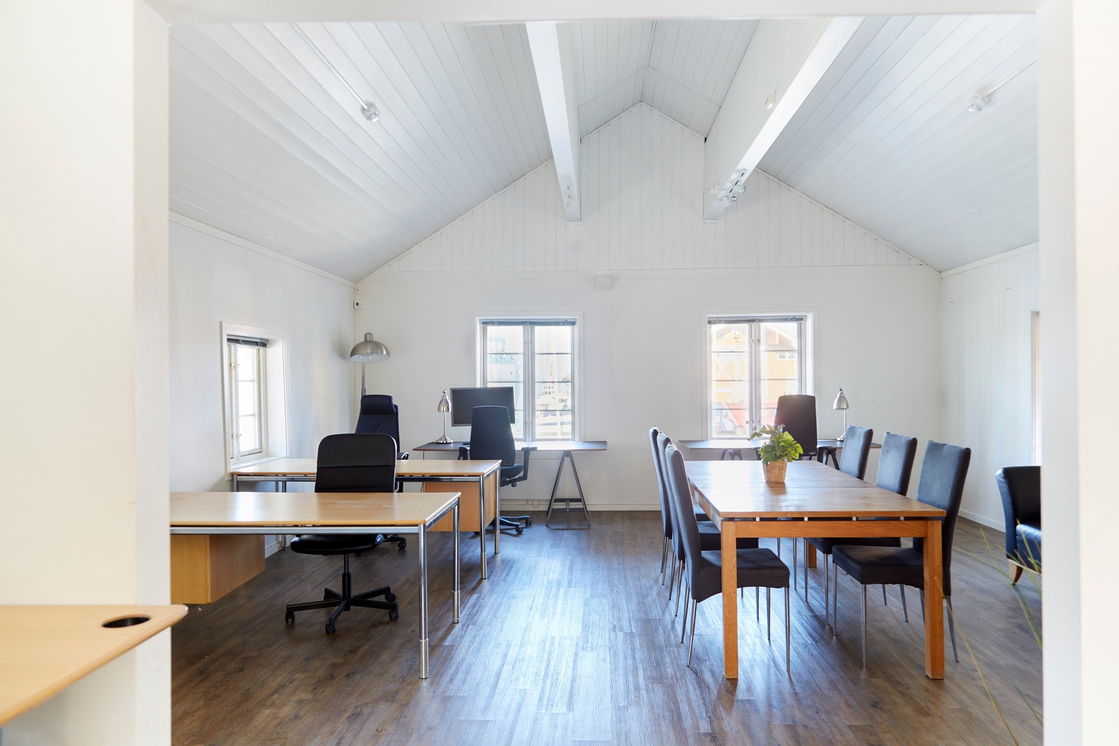 Interiør mot sjøen Galleribilde