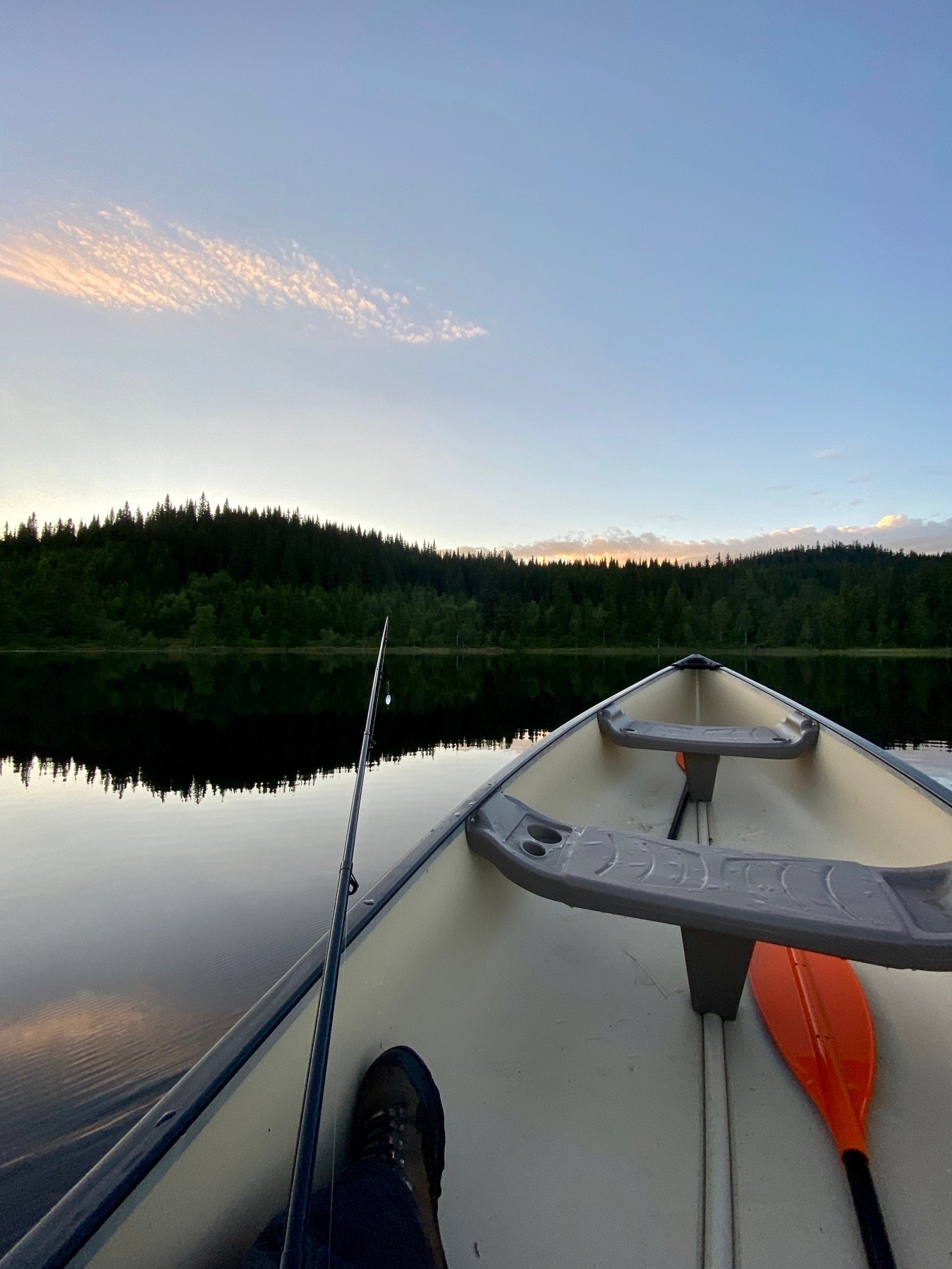 Mange fjellvann som er ypperlig for padling og fisking Galleribilde
