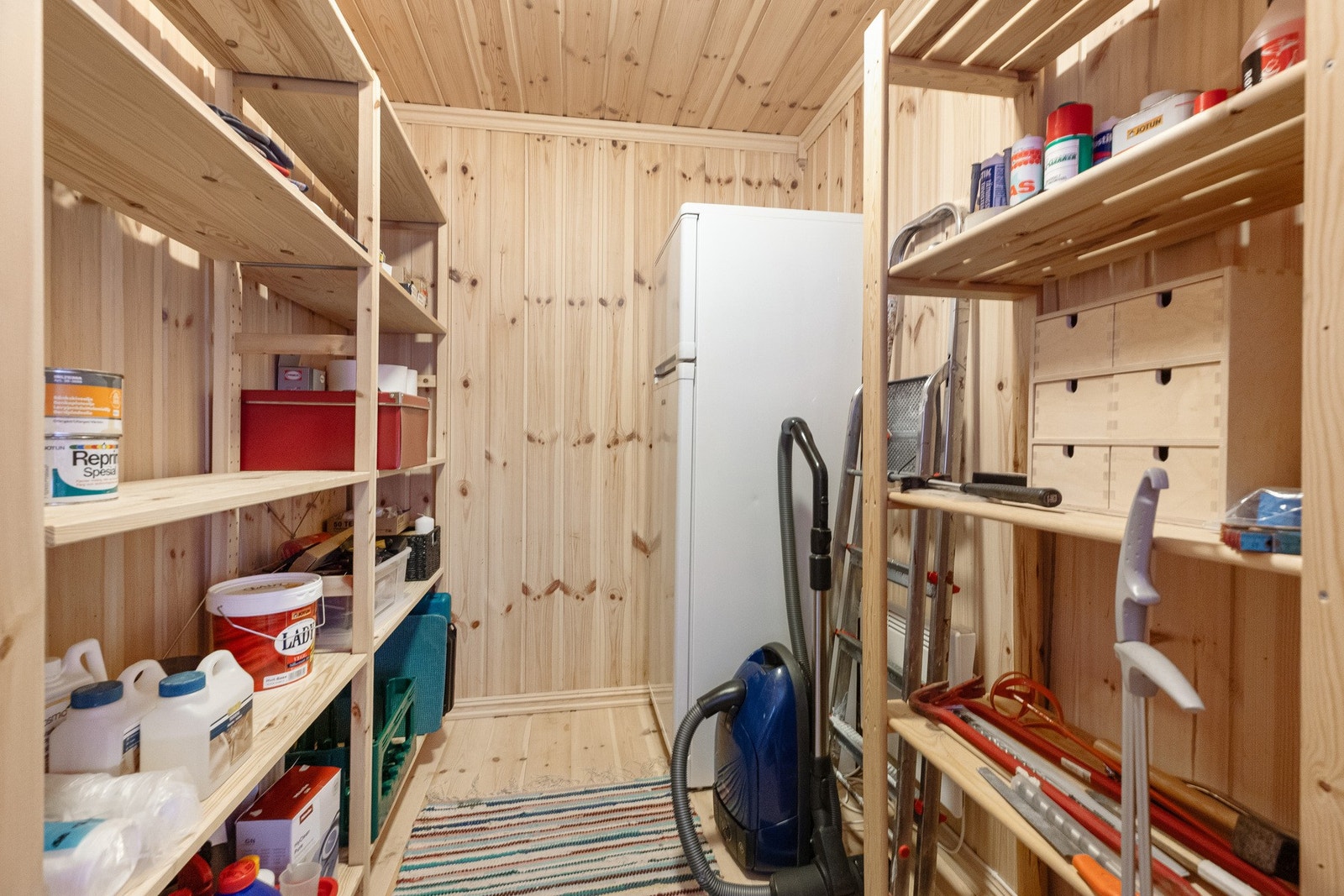 Innvendig bod med plass til mye Galleribilde