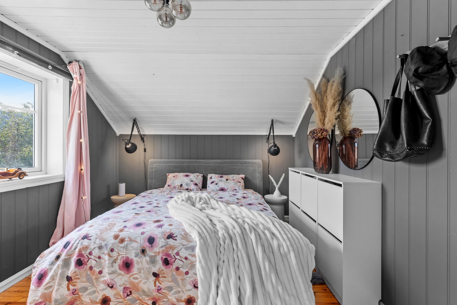 Soverom. Galleribilde