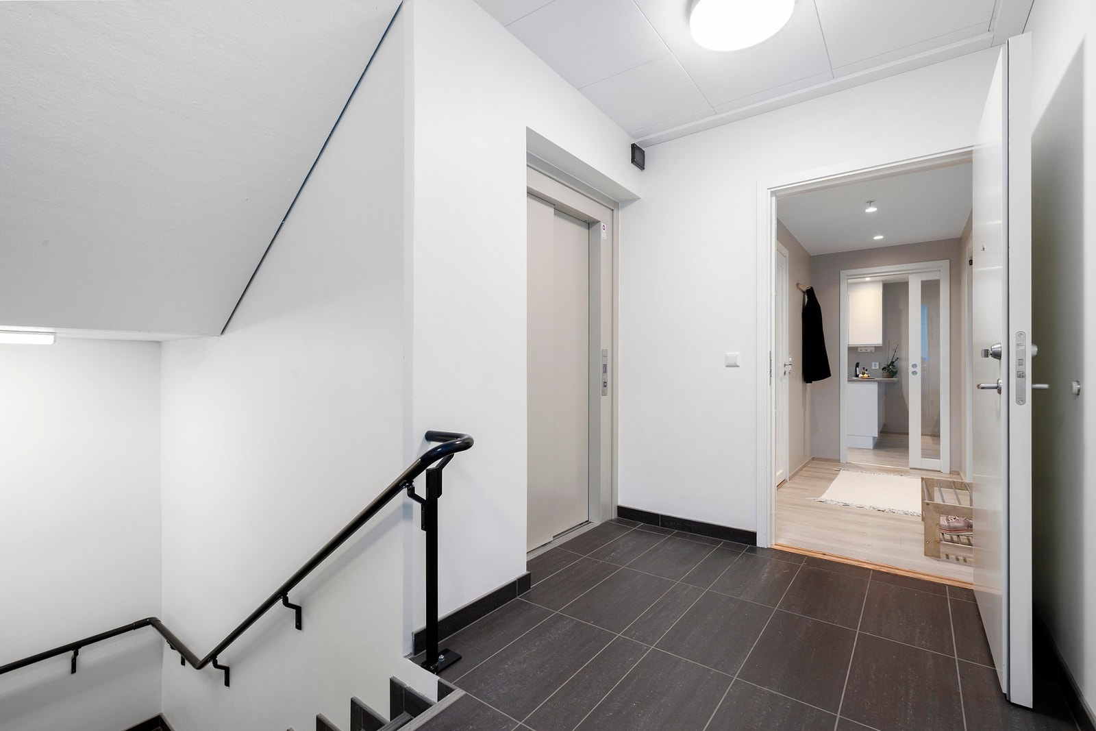 Pent inngangsparti fra fellesarealene Galleribilde