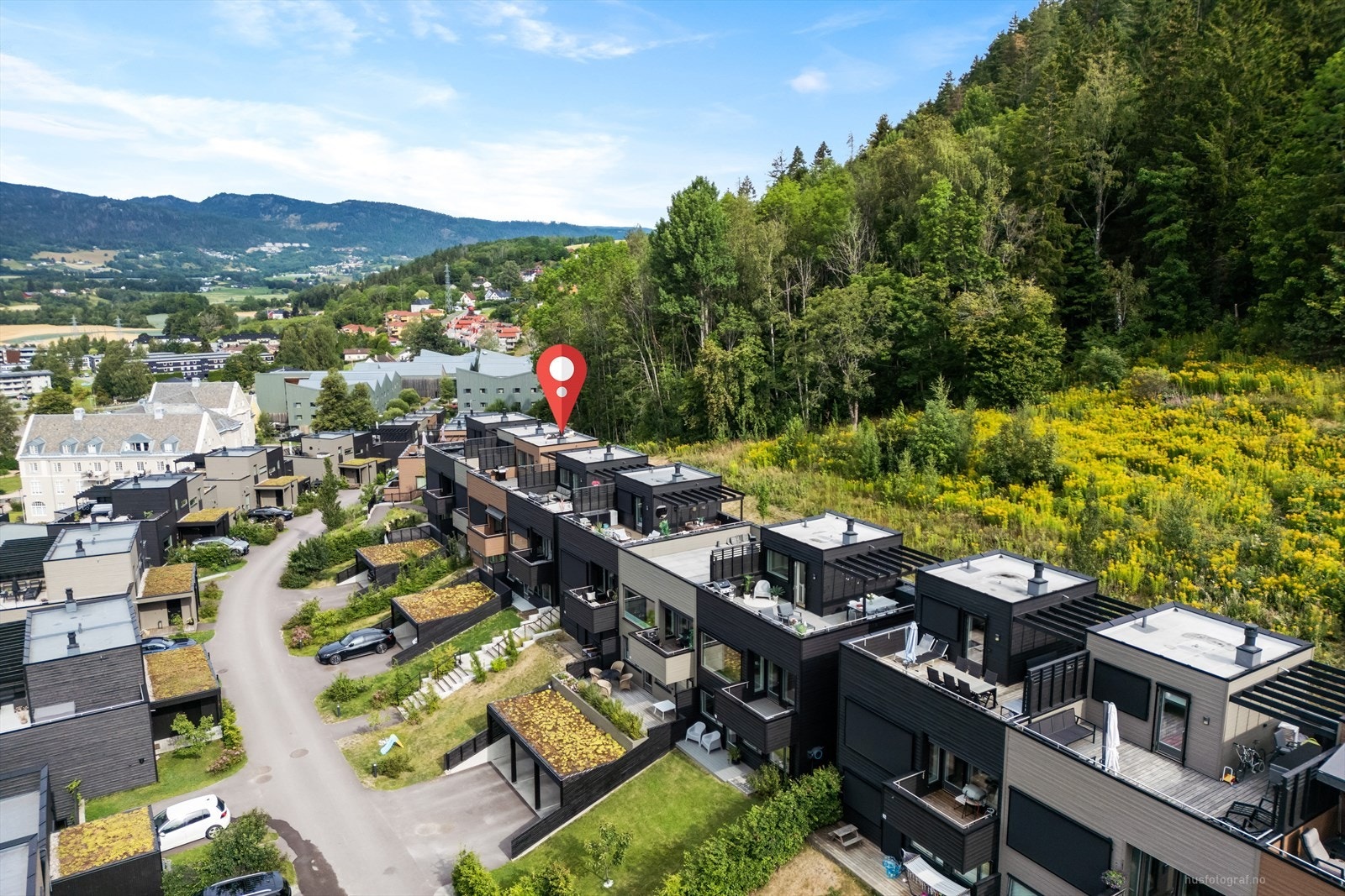 Det er også nærhet til Kiwi, Rema 1000 og Lierbyen. Galleribilde