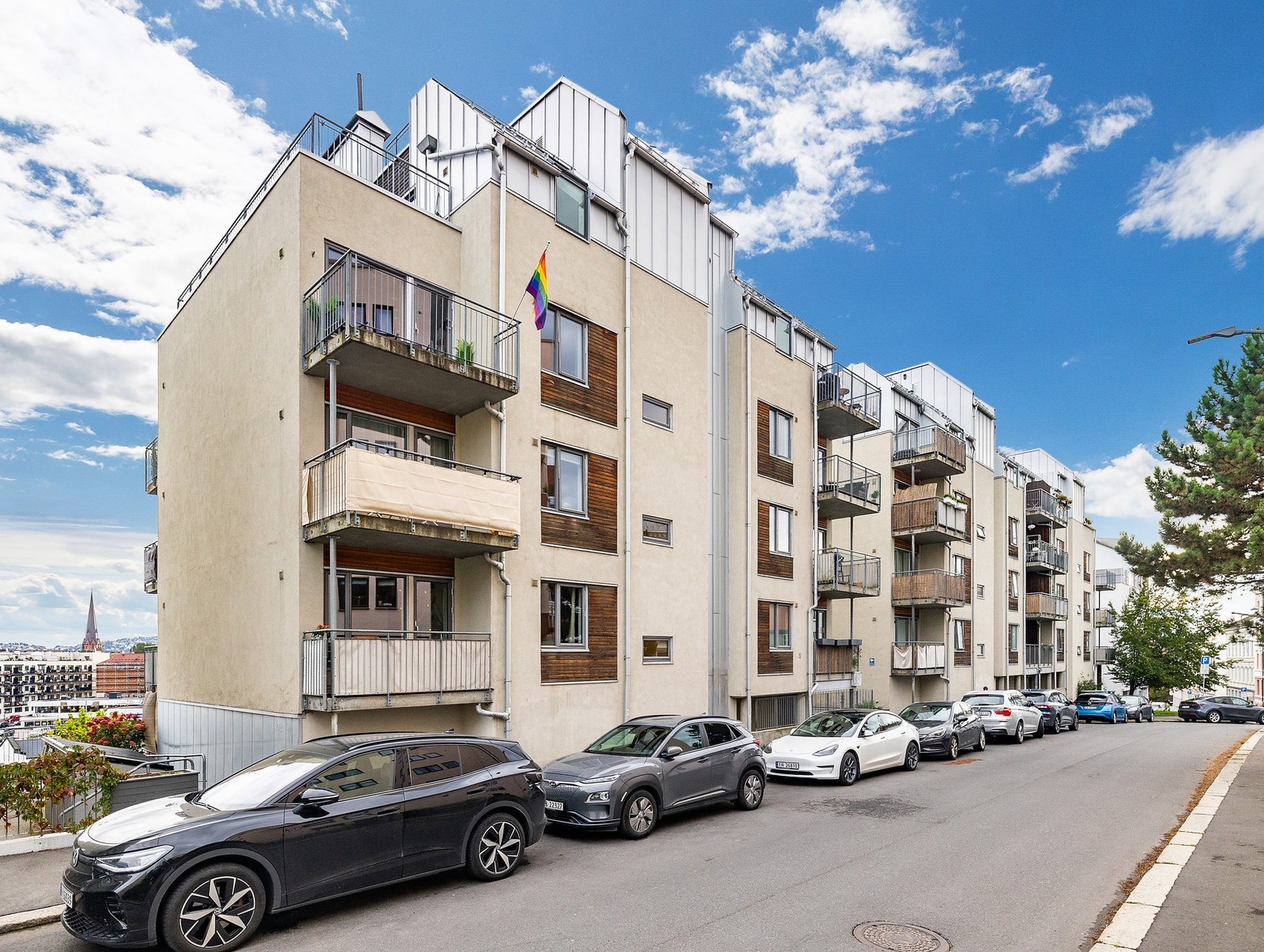 Leiligheten ligger i et koselig og unikt område, perfekt plassert mellom St. Hanshaugen, Alexander Kiellandsplass, Sagene og Torshov. Galleribilde