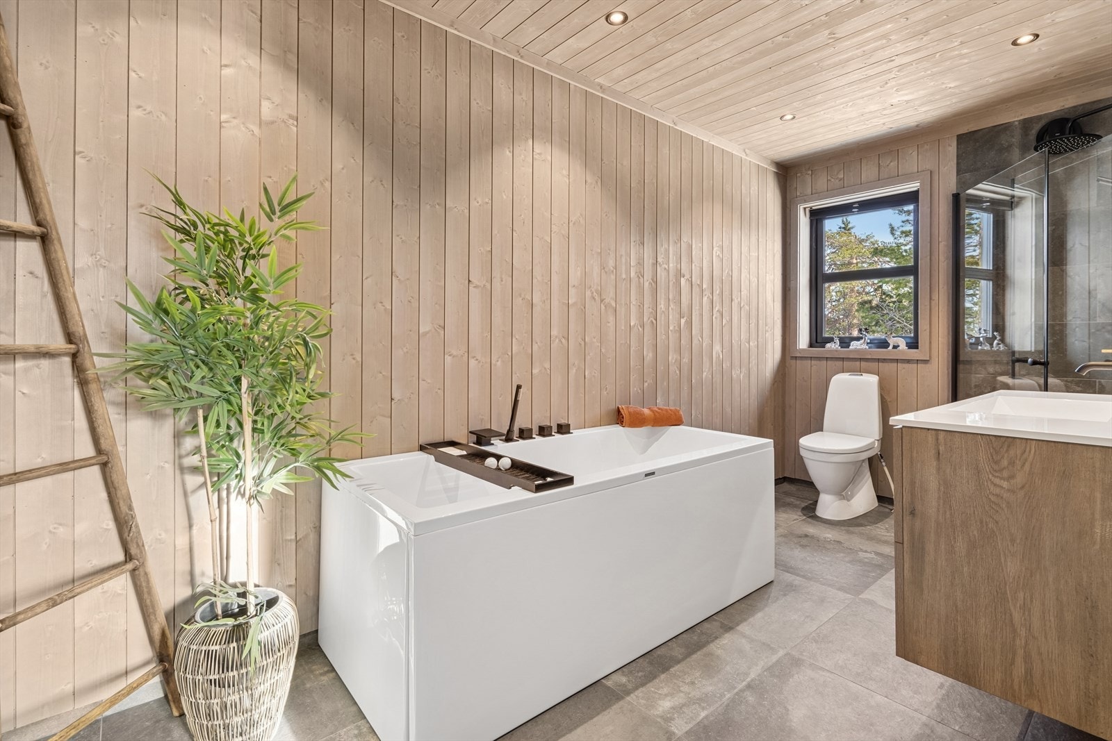 Delikat bad som er tilknyttet soverommet. Galleribilde