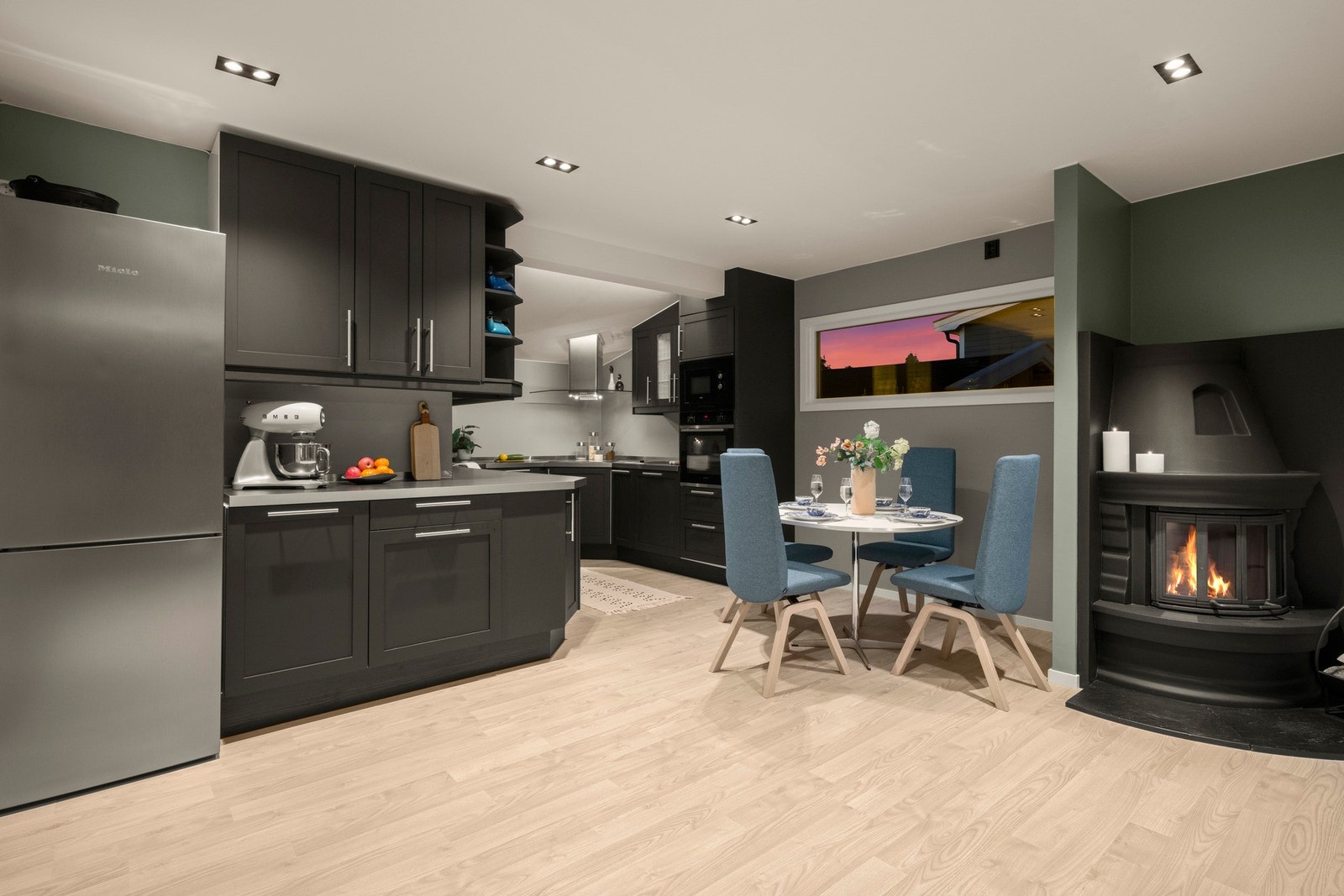 En betydlig påkostet enebolig fordelt over to plan. Galleribilde