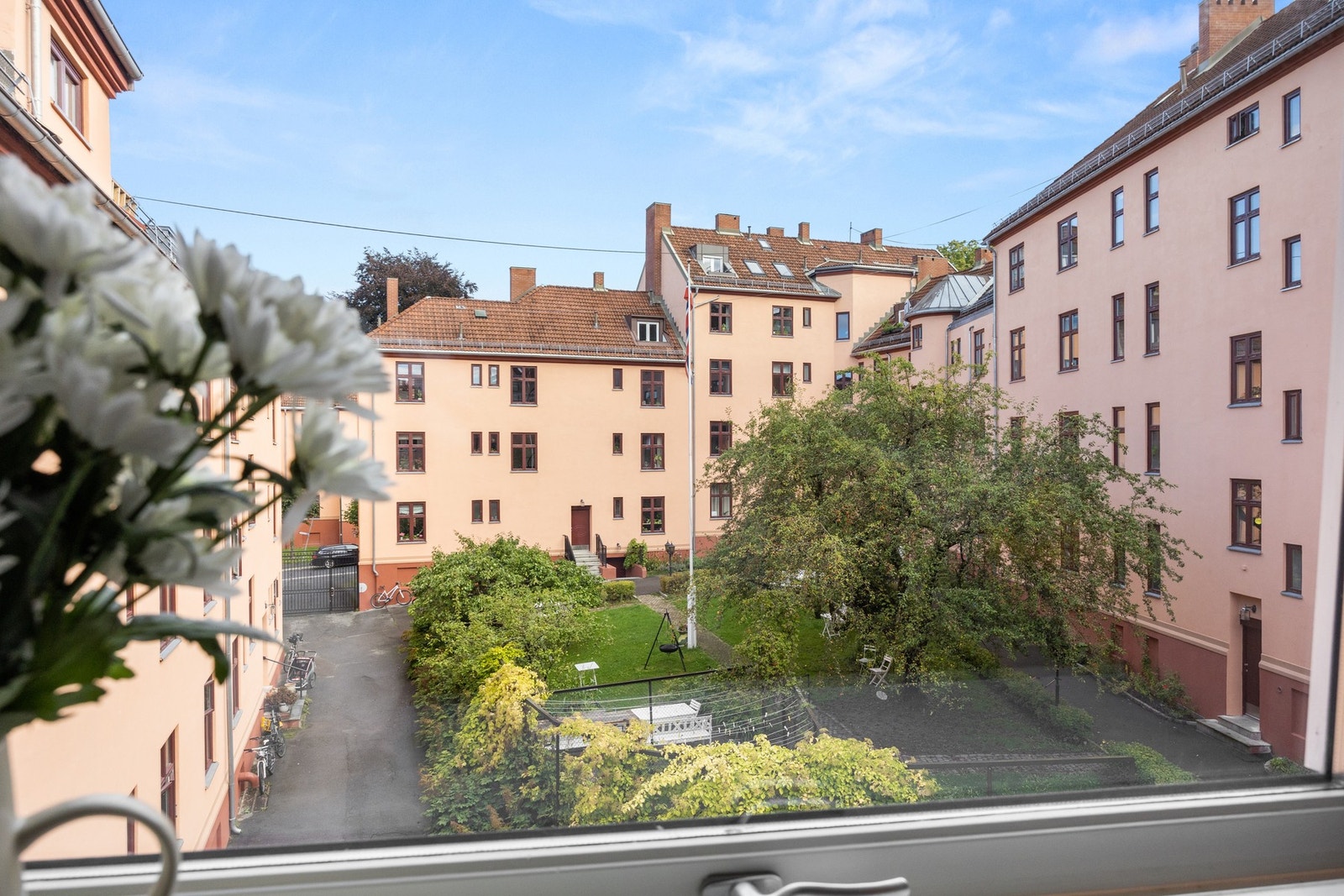 Frodig utsyn. Galleribilde