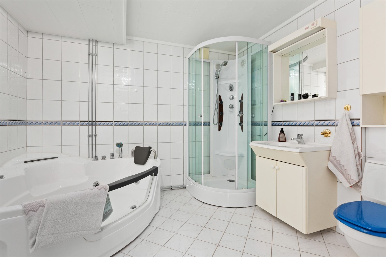 Bad i underetasjen Galleribilde