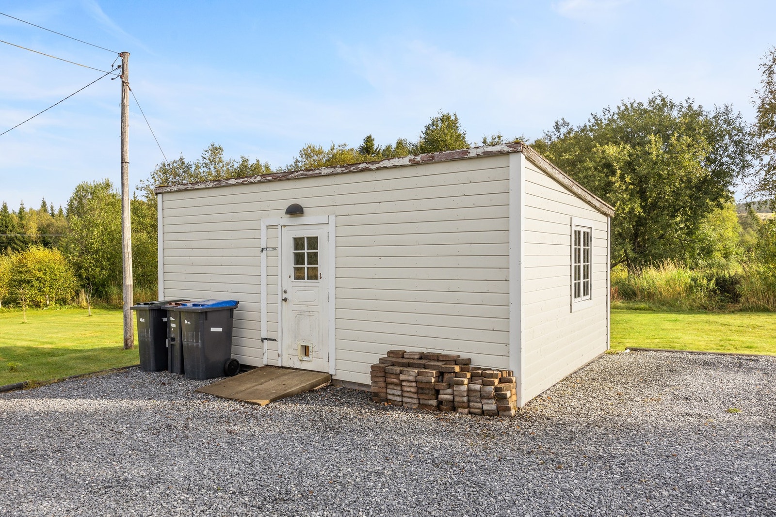 Uthus - 22 kvm Galleribilde