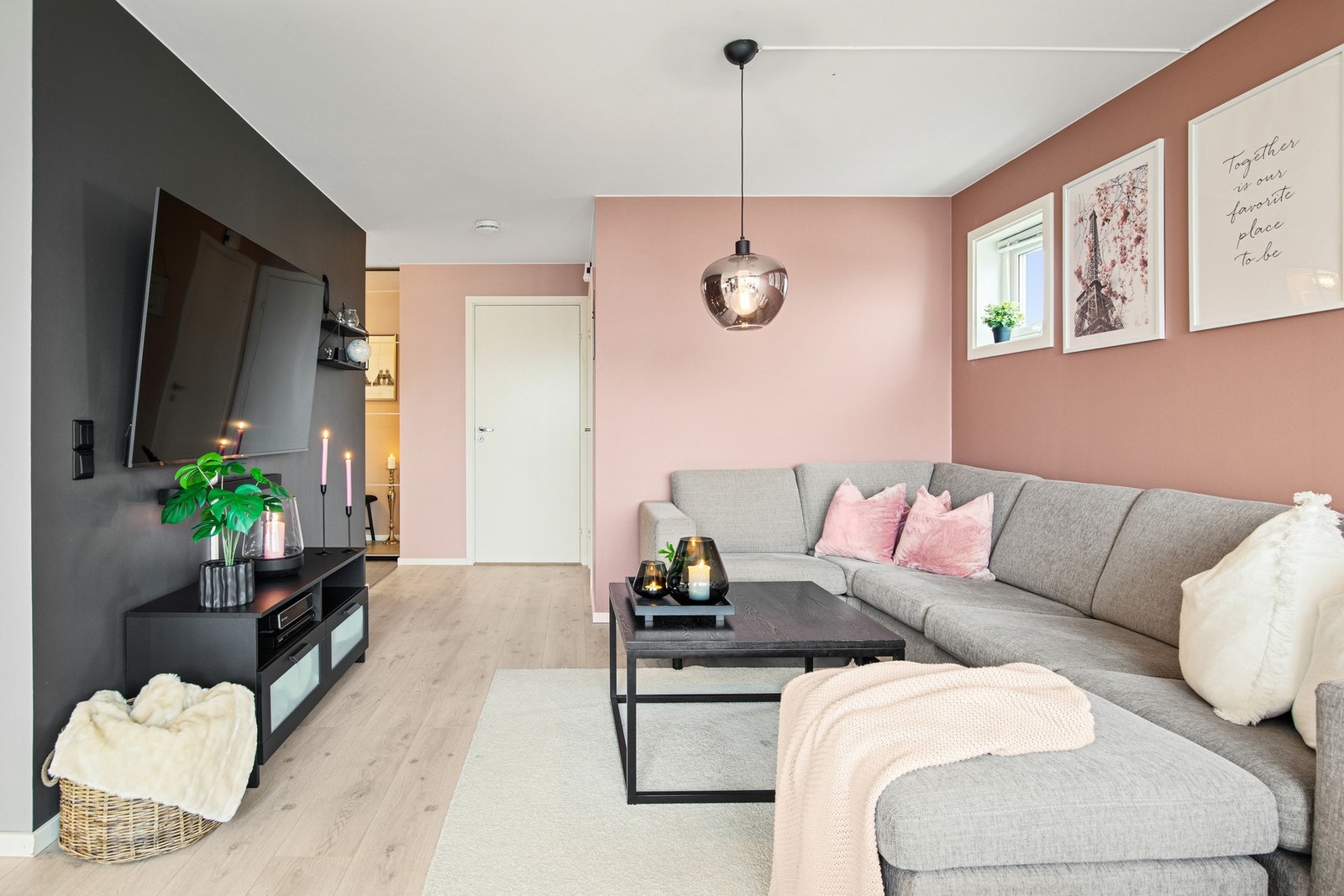 Her kan du trekke deg tilbake og slappe av med en god bok eller se en spennende film. Galleribilde