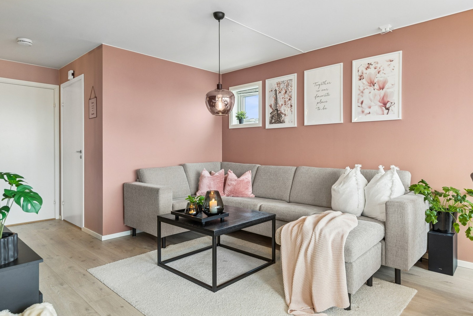 Stuen er det perfekte samlingspunktet for venner og familie. Galleribilde