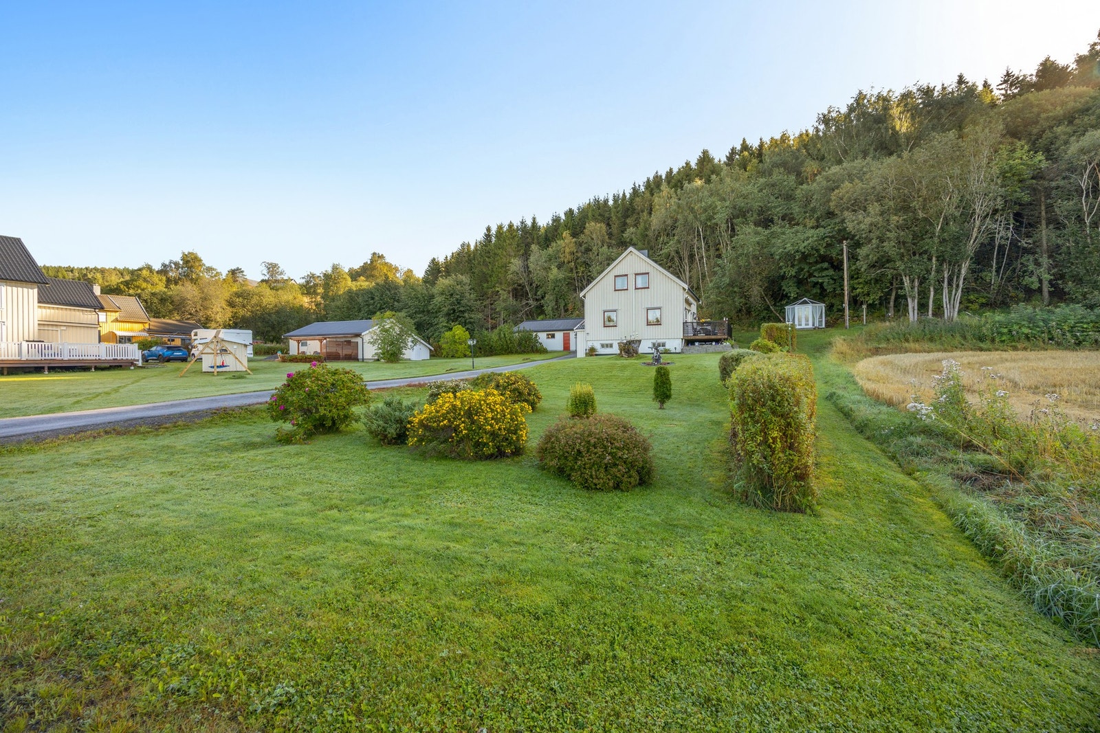 Velholdt hage Galleribilde