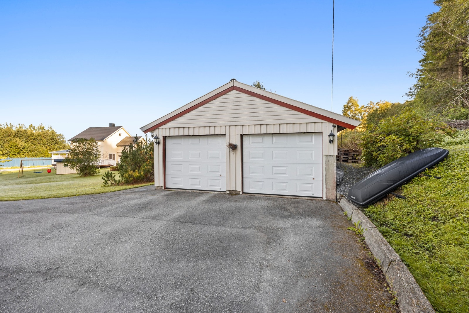 Dobbelgarasje - 44 kvm. Oppført i 2005. Galleribilde