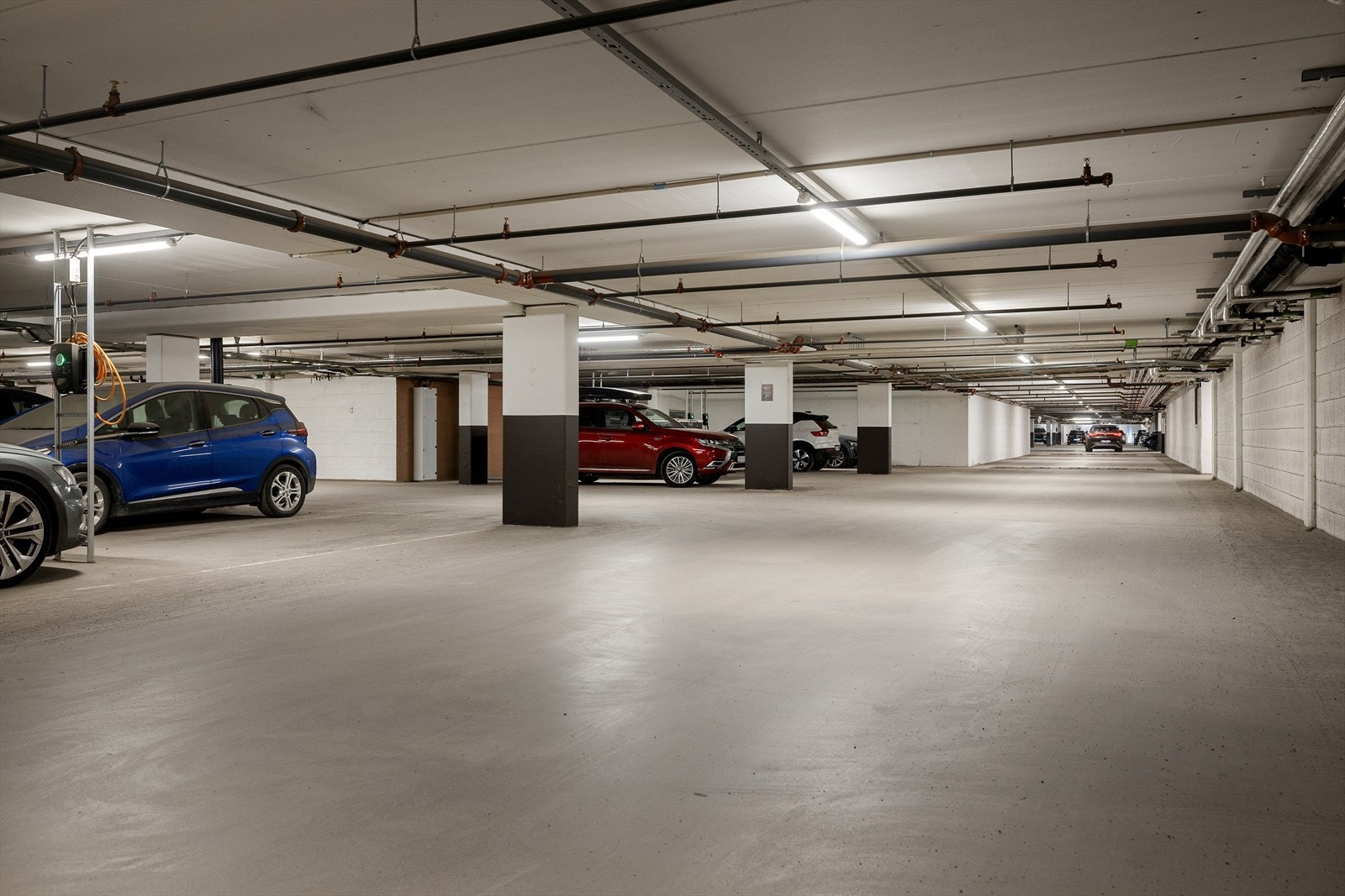 1 stk garasjeplass m/elbillader er inkl. Galleribilde