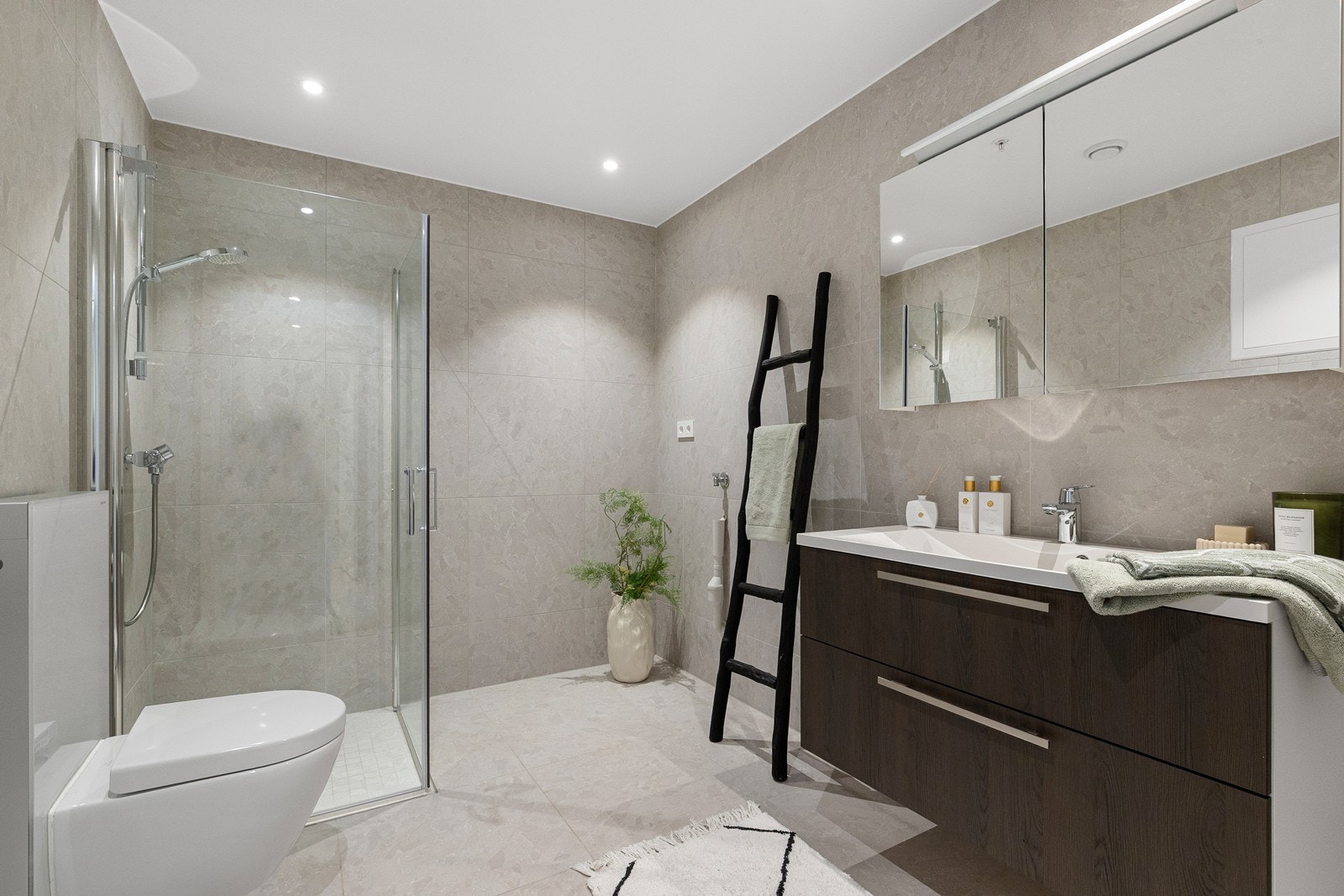 1DX39244 Galleribilde