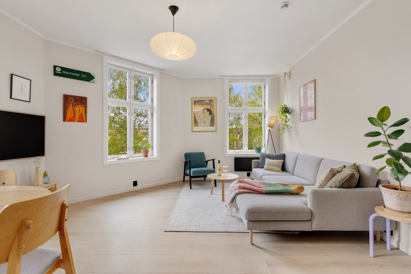 Moderne Plejd-belysning som kan styres rett fra mobilen Galleribilde