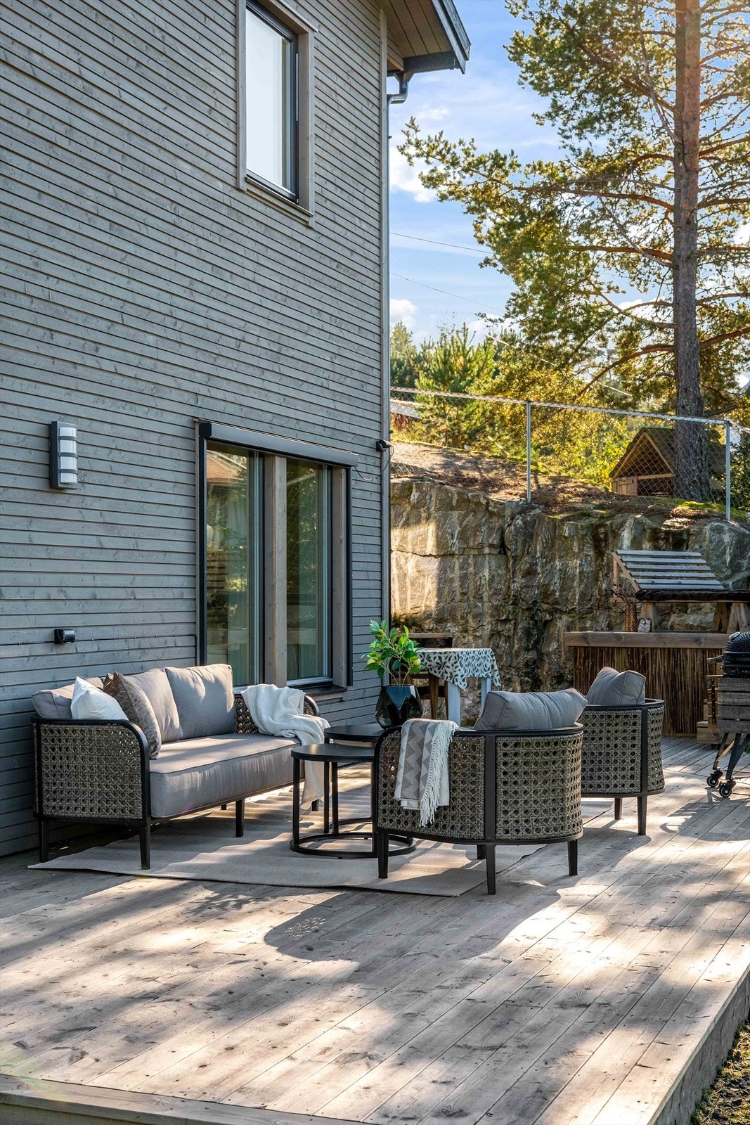 Hagen er lettstelt og gir rom for lek, avslapping og dyrking. Galleribilde