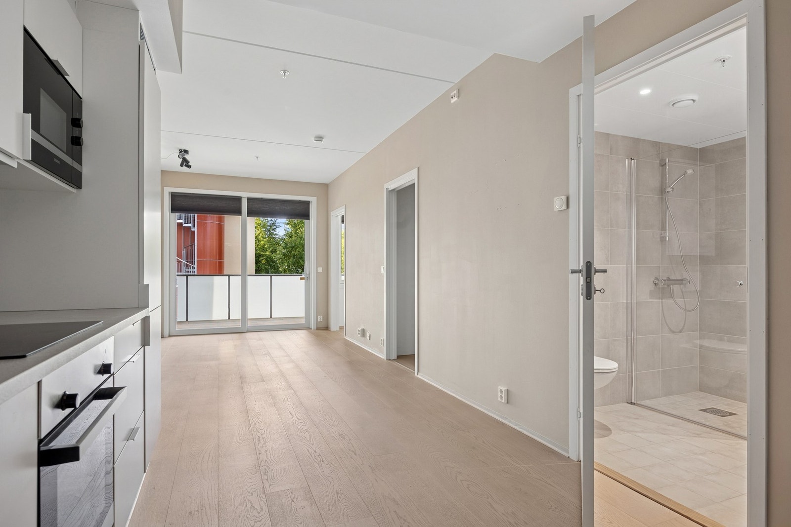 Det er gjennomtenkt planløsning og fremstår som lys og luftig med god takhøyde. Galleribilde