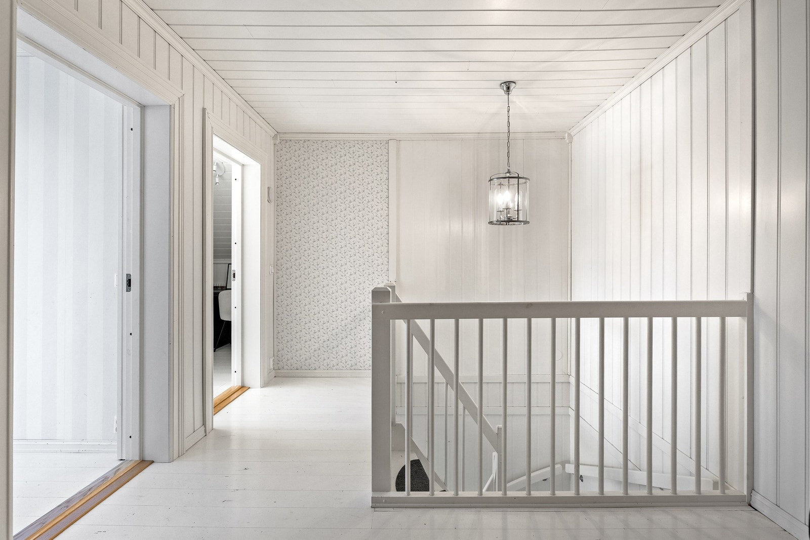 Velkommen opp i boligens øverste etasje! Galleribilde