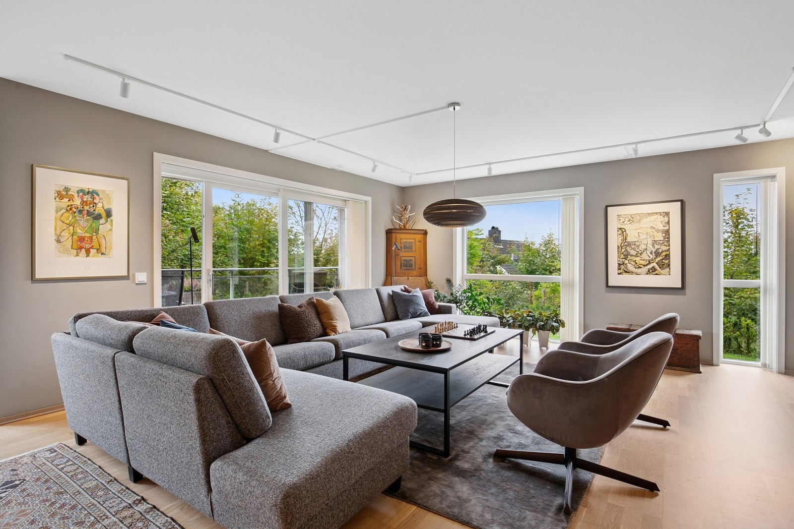 Påkostet B/L leilighet i 1. etasje Galleribilde