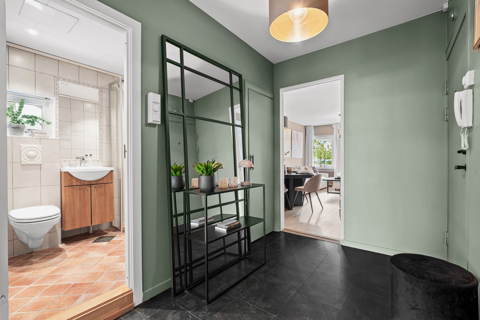 Vi tar turen videre inn på badet. Galleribilde