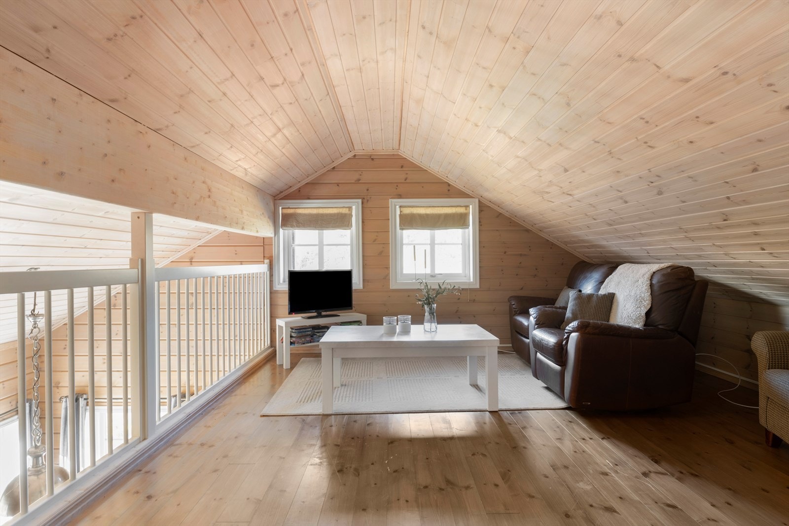 Loftsstue Galleribilde