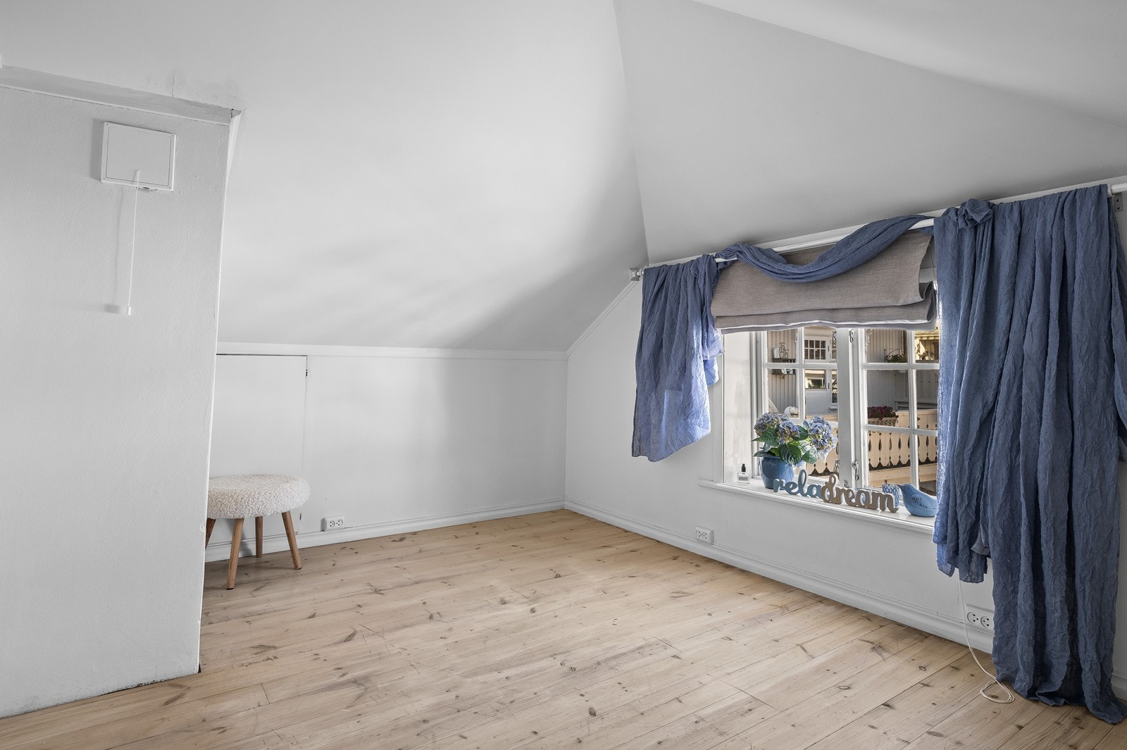 Soverom to er også av god størrelse, med plass til dobbelseng Galleribilde