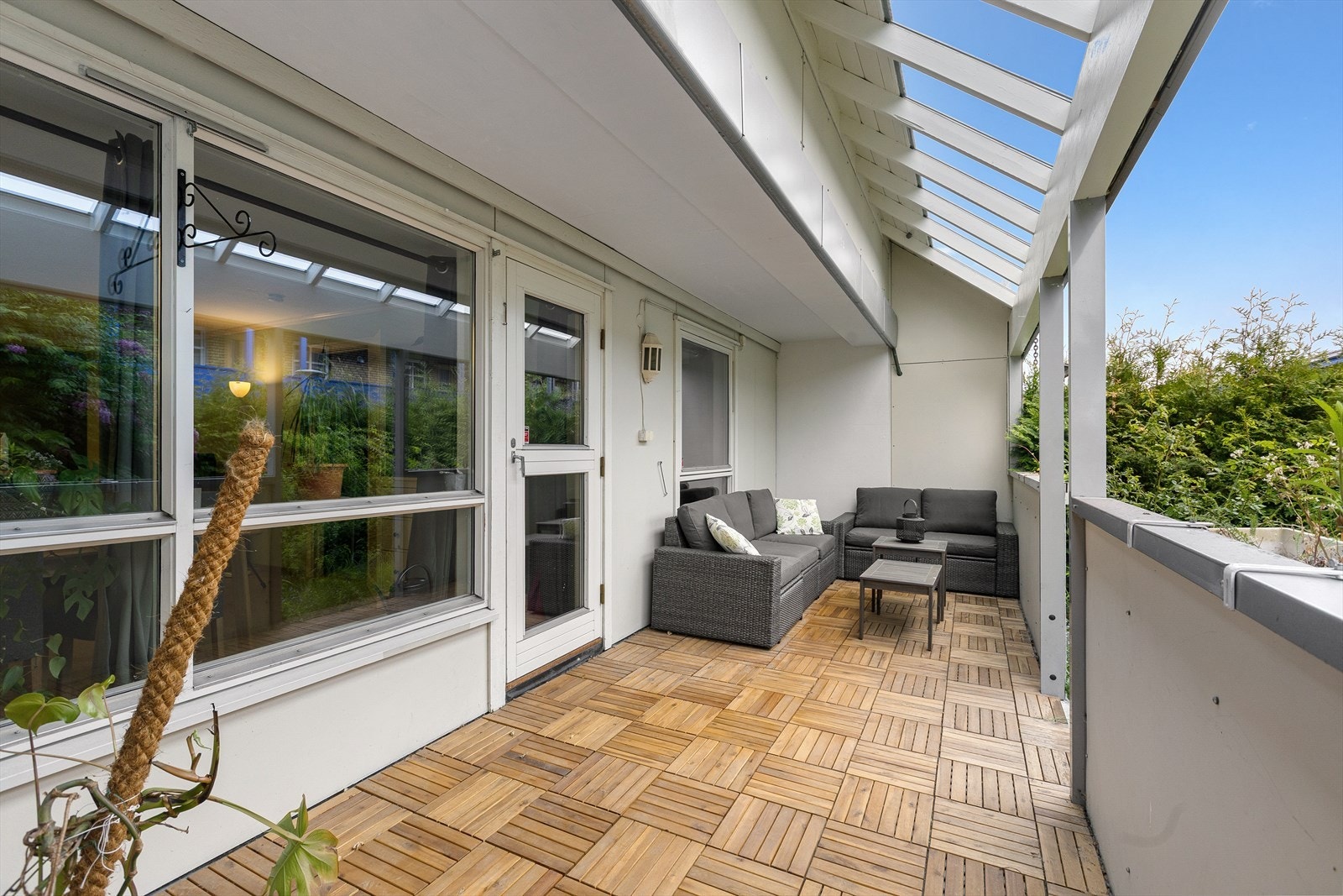 Terrassen er på ca. 16m². Galleribilde