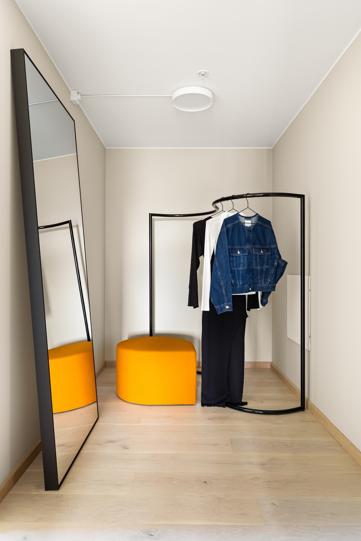 Omkledningsrom på soverom 1 Galleribilde