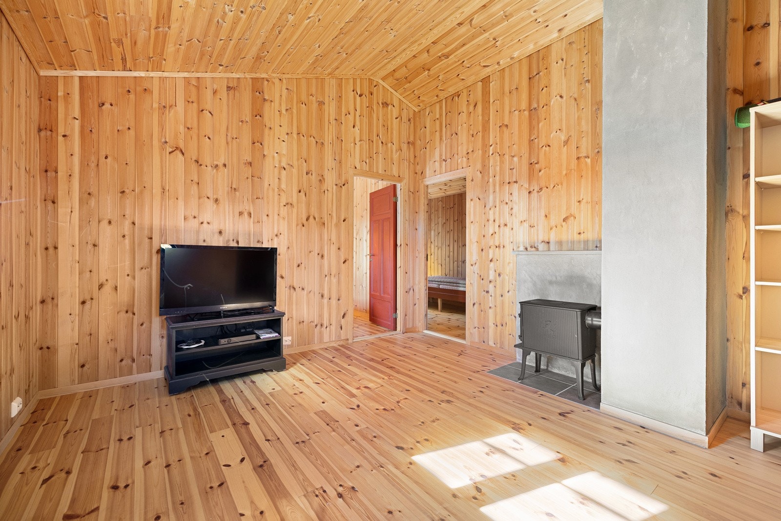 Rommet egner seg godt til film- eller spillkvelder, eller for å nyte en god bok i rolige omgivelser. Galleribilde