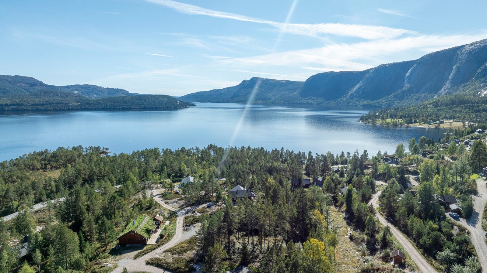 Nissedal er kjent for mange ting. Blant annet for sitt sykkelvennlige terreng med gode muligheter for terrengsykling. 100 kilometer med oppmerkede stier, mye på fine svaberg oppe på fjellet. Galleribilde