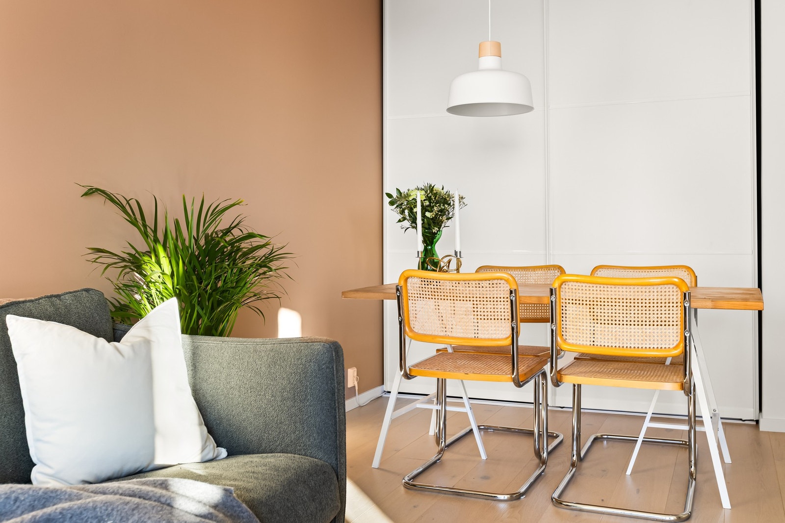 Plass til spisestuemøblement. Galleribilde