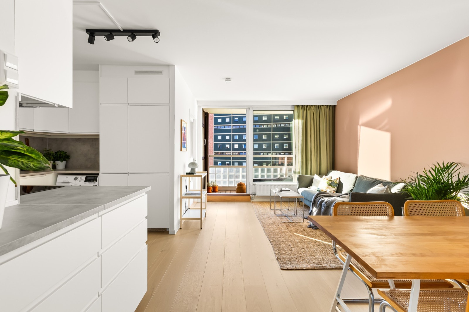 1-stavs parkett fra 2023. Galleribilde