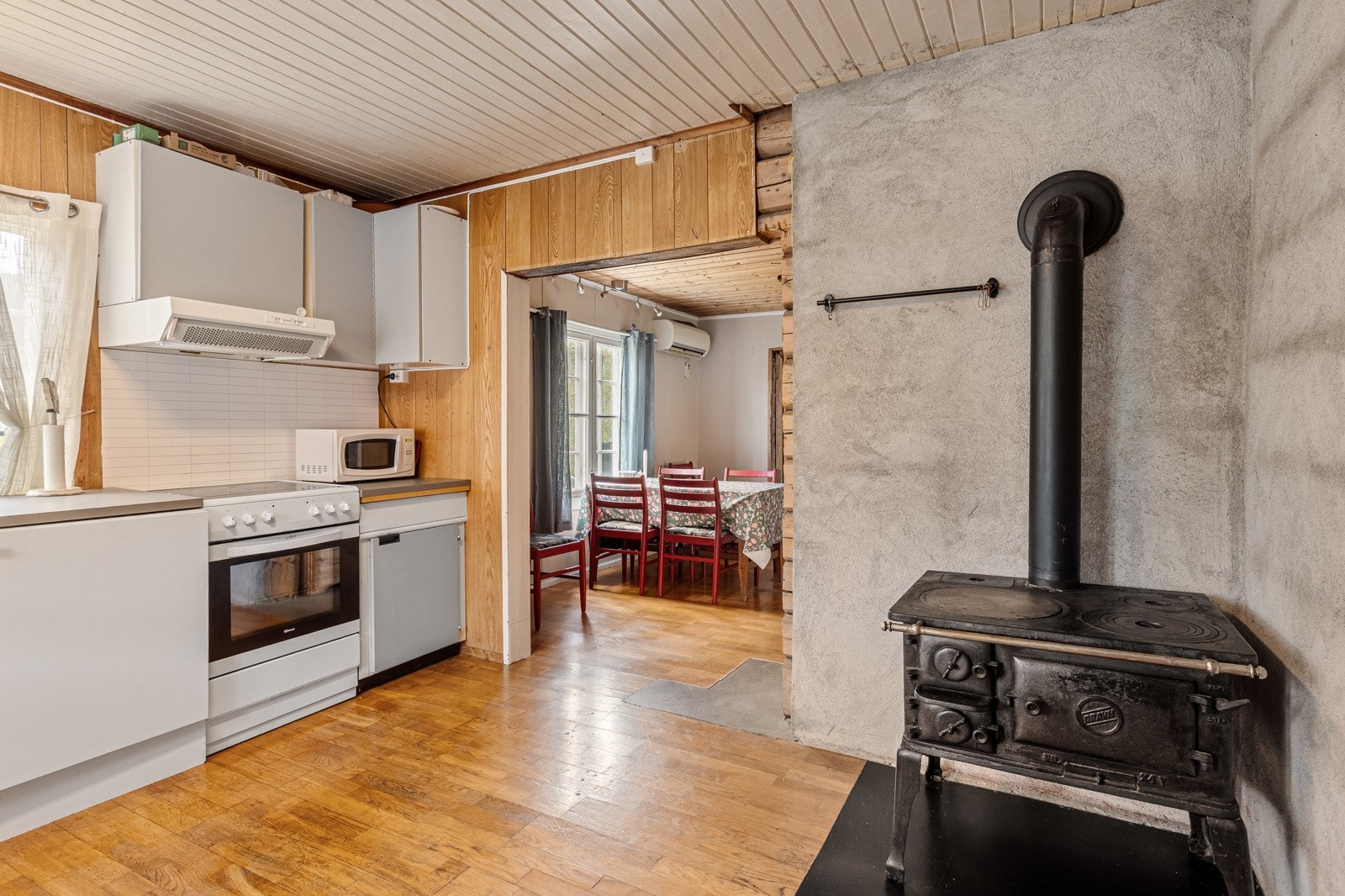 kjøkken hovedhus Galleribilde