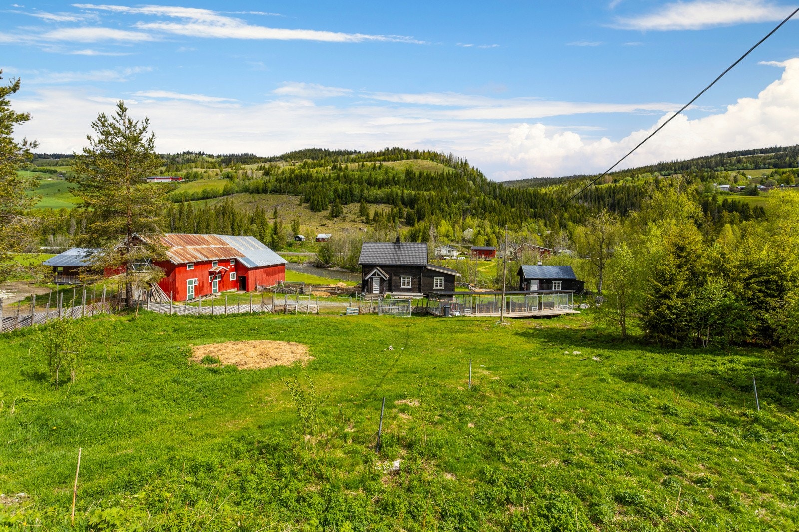 Fasadebilde gårdstun Galleribilde
