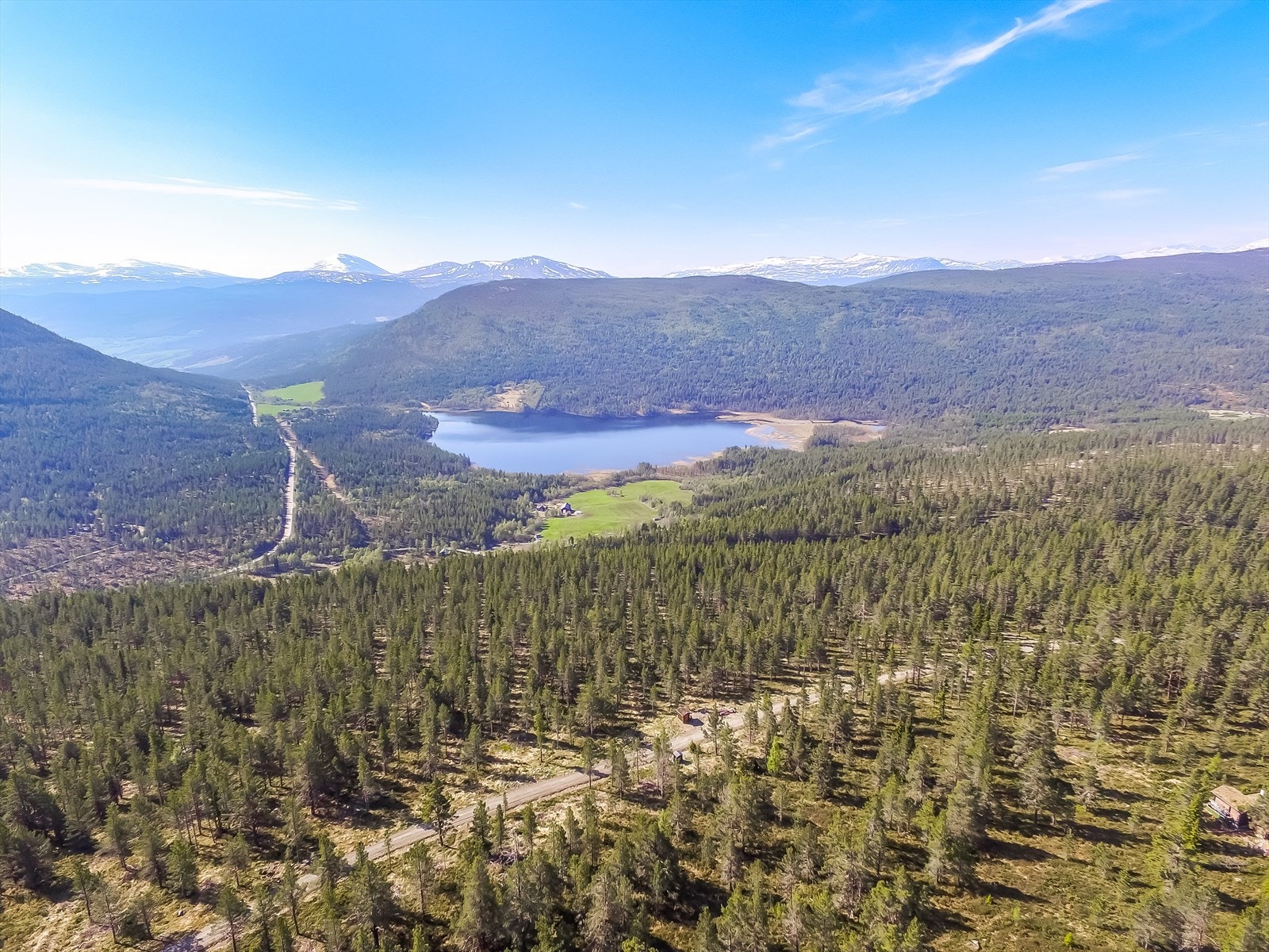 Det er flere fine fiskevann i området. Galleribilde