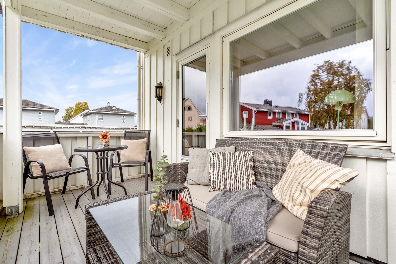 Balkongen er på hele 7 m² og lar seg enkelt innrede med sittegruppe, blomster eller elektrisk grill. Galleribilde