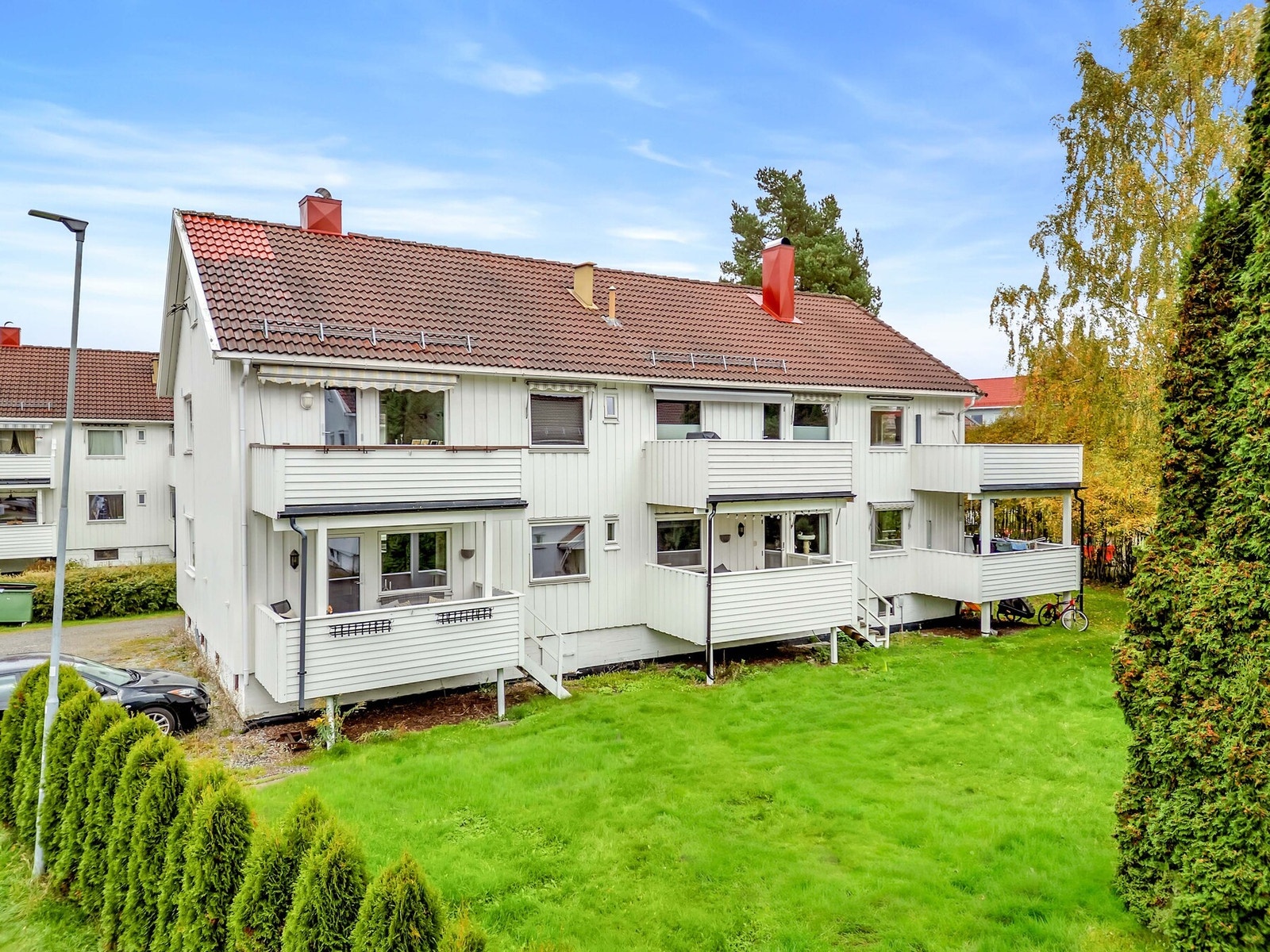 Her får du en bolig som passer like godt for førstegangskjøpere som for deg som ønsker en praktisk og lettstelt leilighet med sentral beliggenhet. Galleribilde