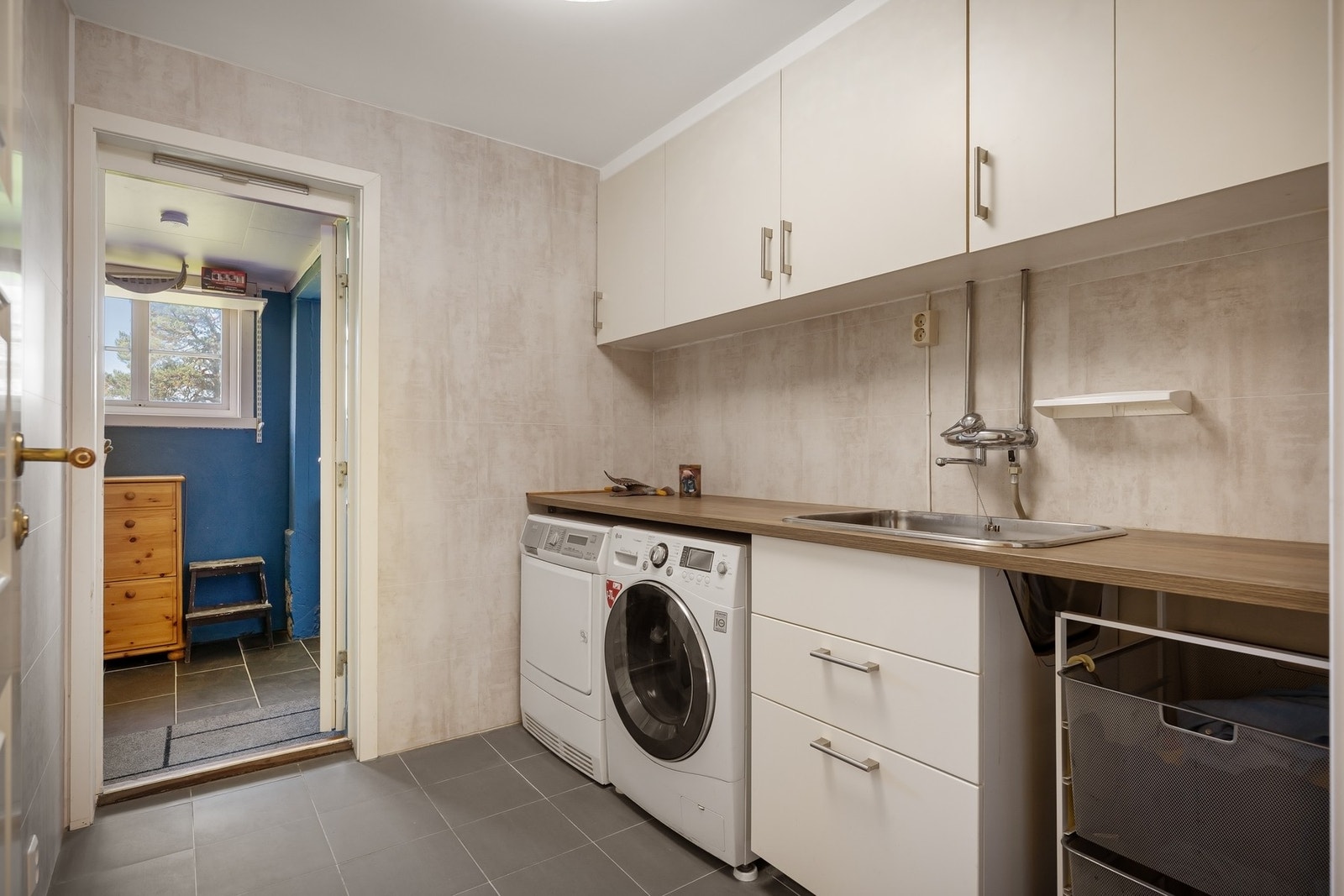 Vaskerom Galleribilde