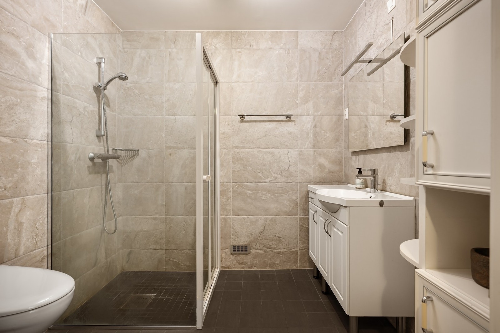 Bad 1 i underetasje Galleribilde