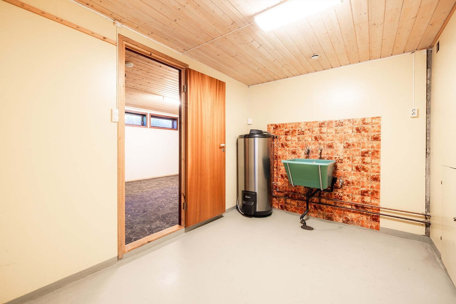 Vaskerom Galleribilde