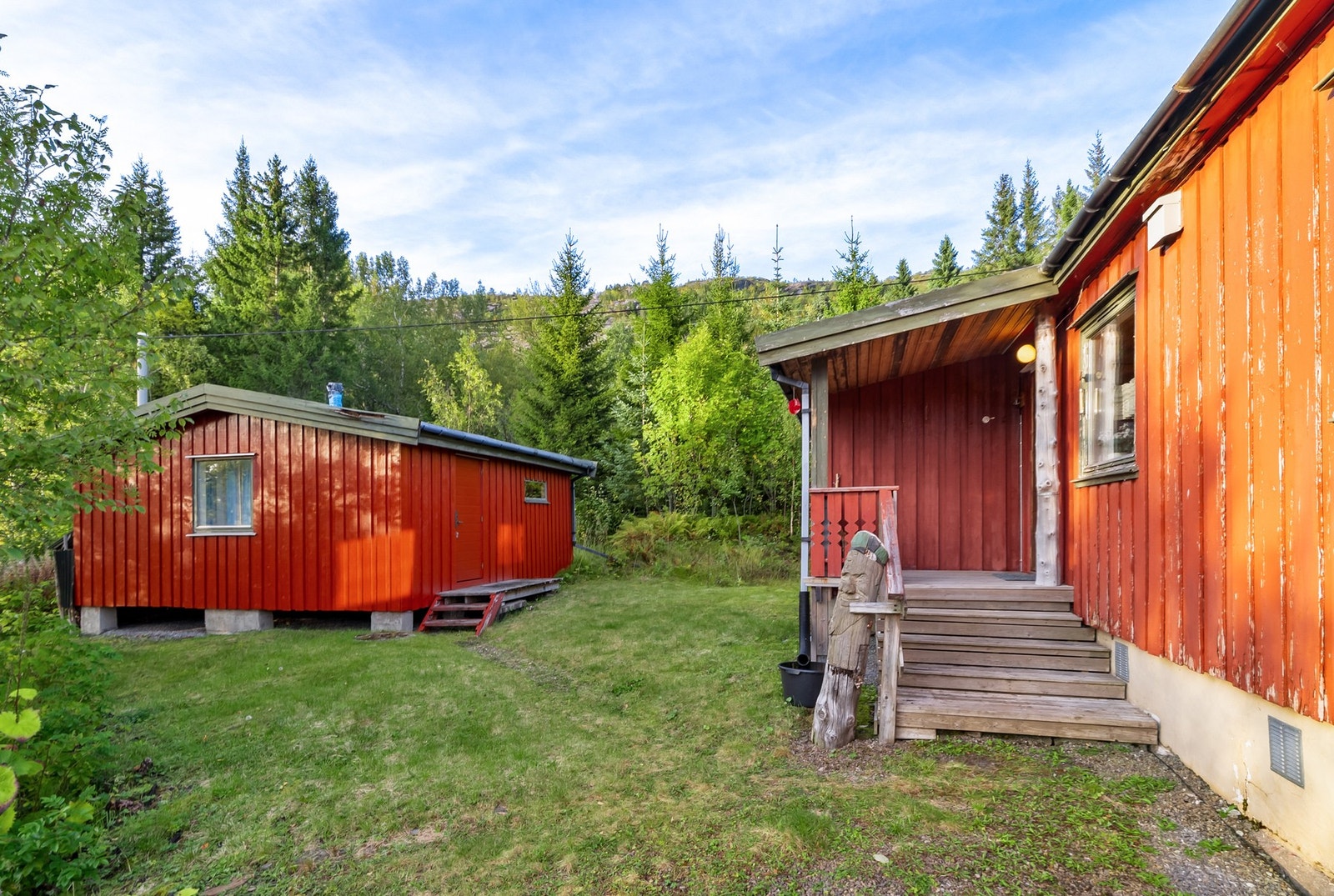 Stort uthus med god lagringsplass. Galleribilde